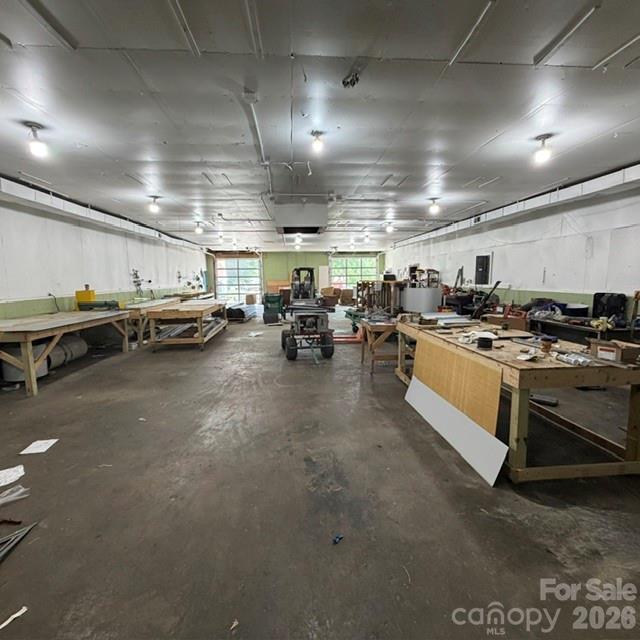 Largest area looking toward the front. - 68 Circle Drive, Marion