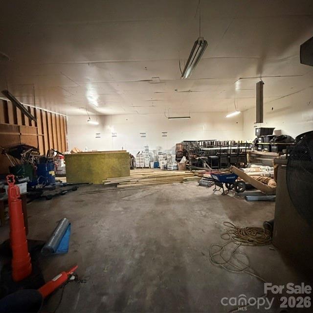 Different view of back warehouse room. - 68 Circle Drive, Marion