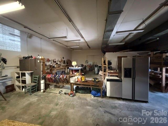 Left wing of Warehouse - 68 Circle Drive, Marion