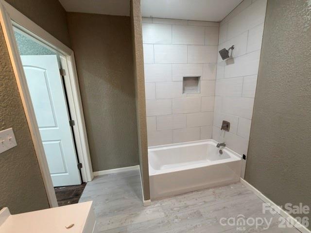 Bathroom in Apartment - 68 Circle Drive, Marion