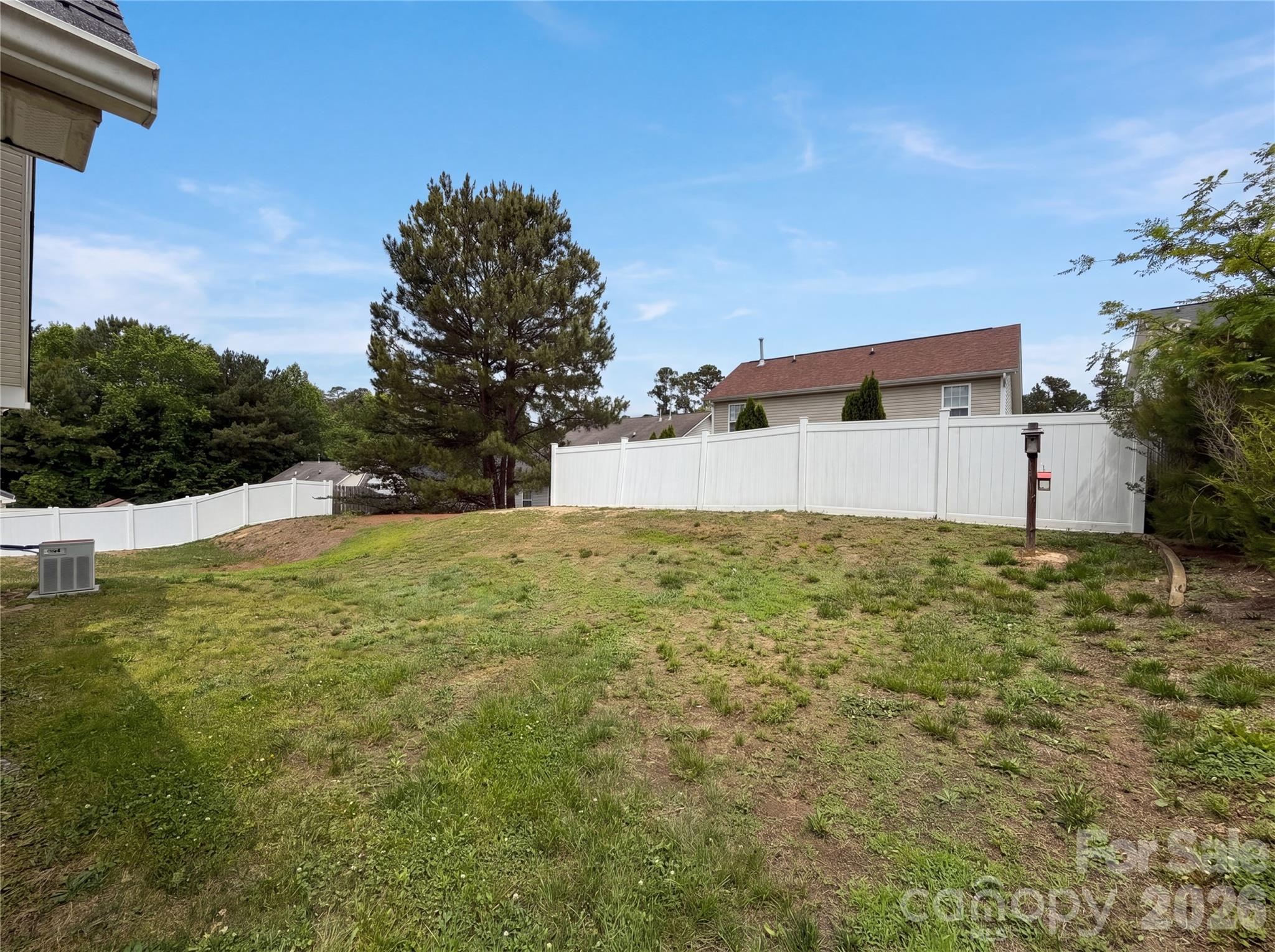 Single Family Residence at 1841 Mission Oaks Street, Kannapolis, photo 5 of 18