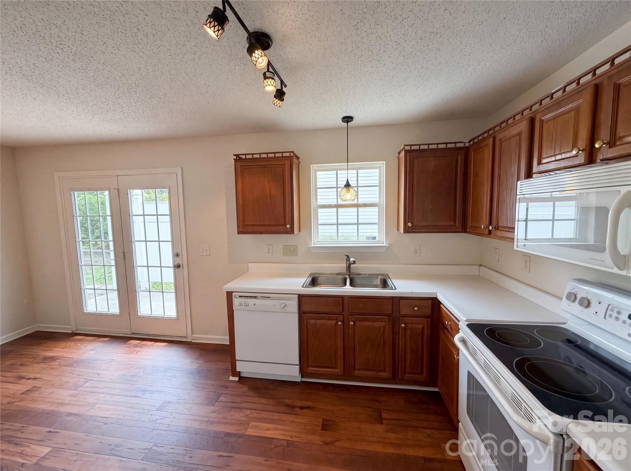 Single Family Residence at 1841 Mission Oaks Street, Kannapolis, photo 7 of 18