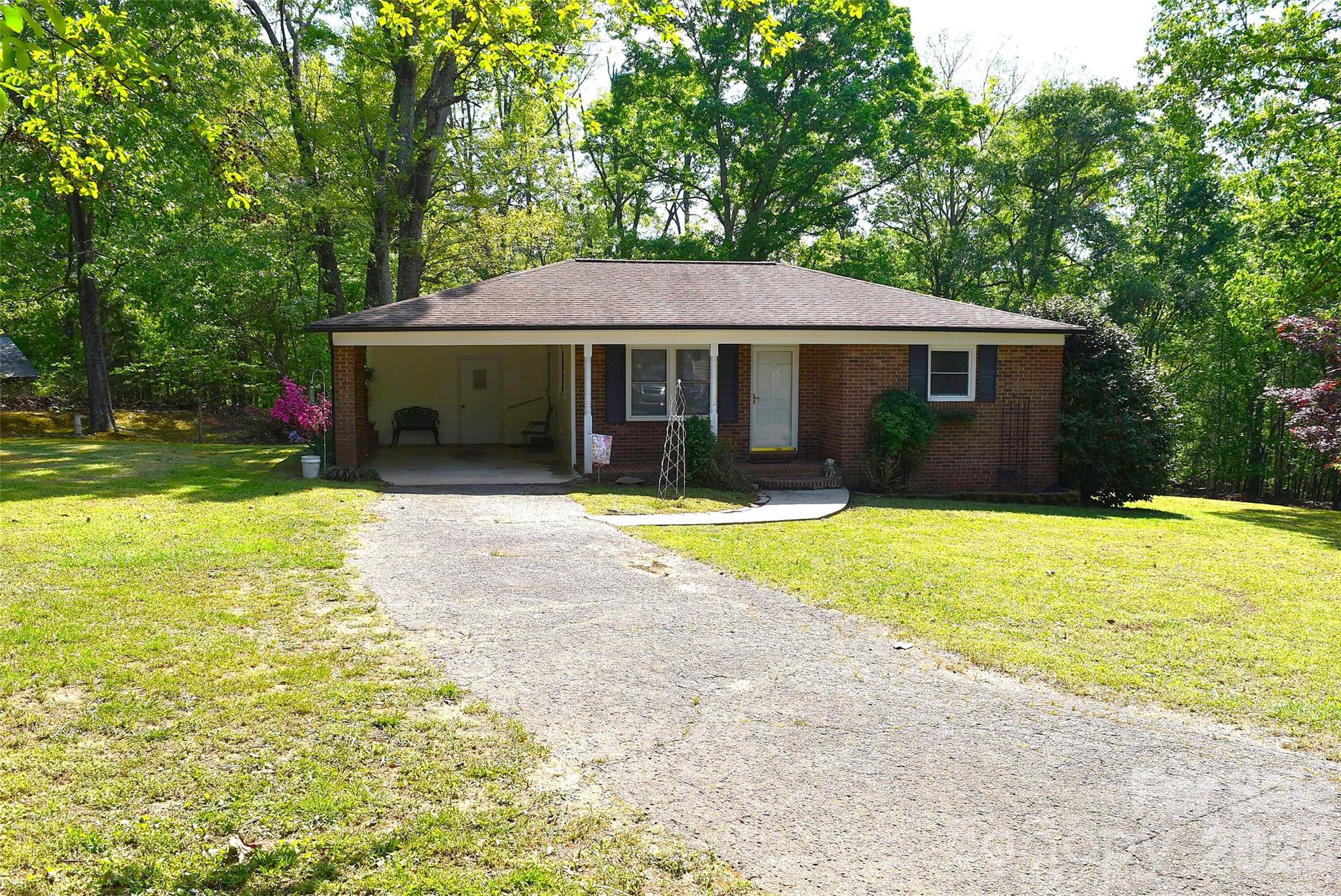 Single Family Residence at 217 Redwood Lane, Lincolnton, photo 2 of 25