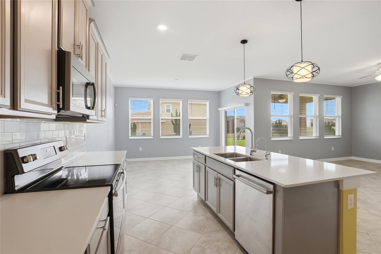 Single Family Residence at 8700 PACIFIC DUNES DR, DAVENPORT, photo 16 of 62