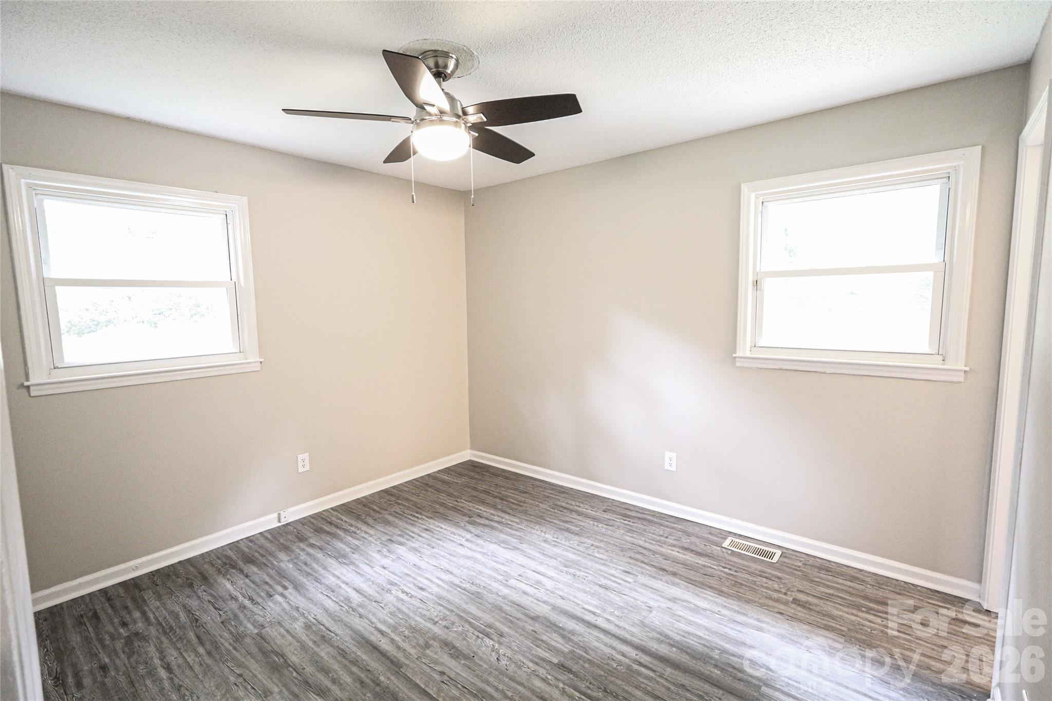 Single Family Residence at 1006 Iris Drive, Gastonia, photo 12 of 30