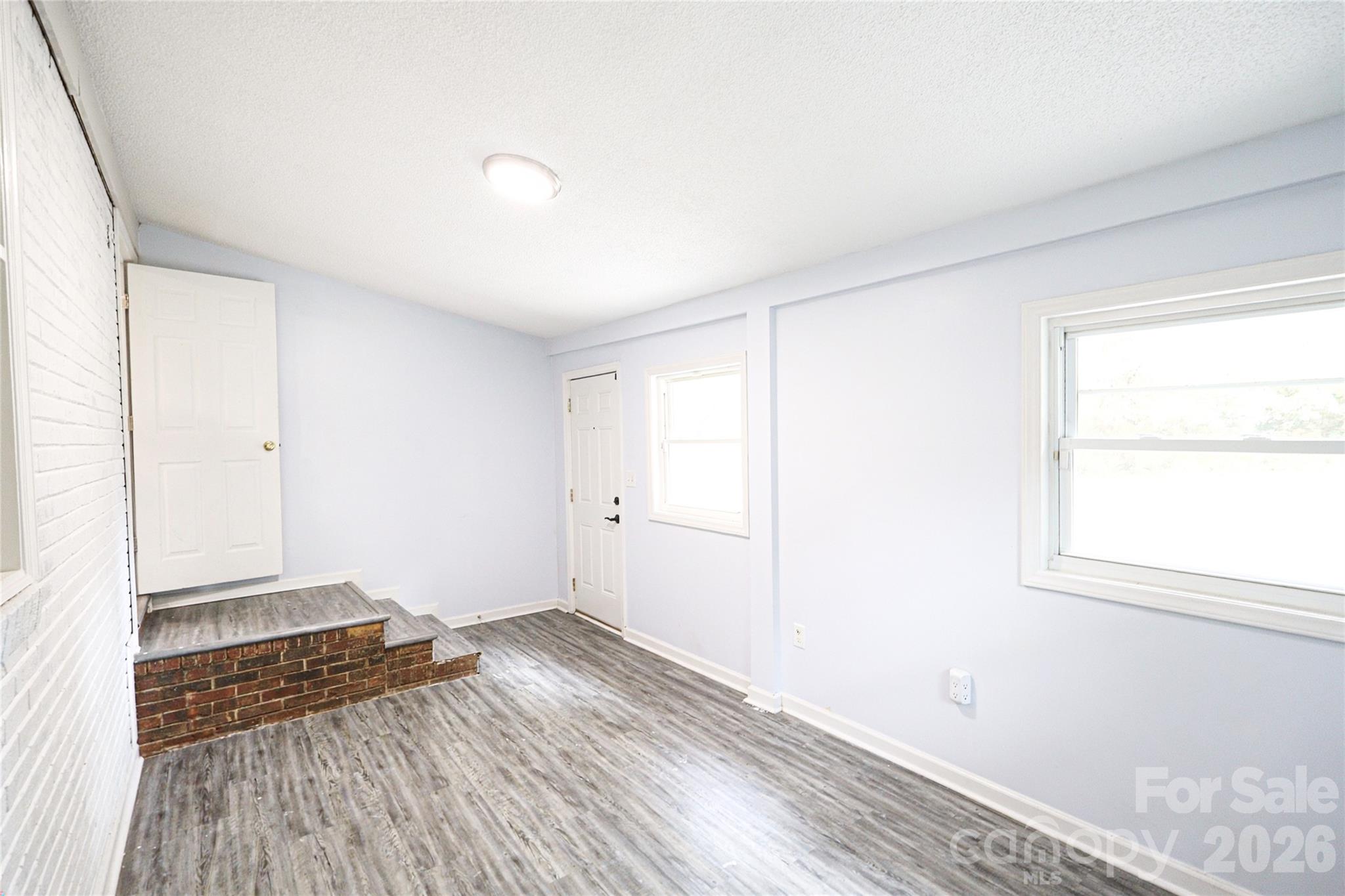 Single Family Residence at 1006 Iris Drive, Gastonia, photo 26 of 30