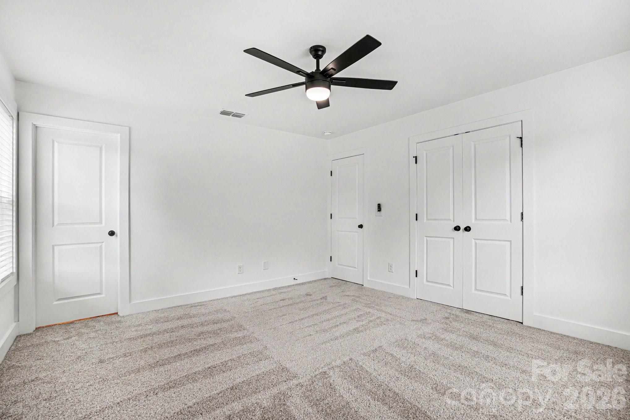 Single Family Residence at 811 Evening Shade Lane, Gastonia, photo 17 of 22