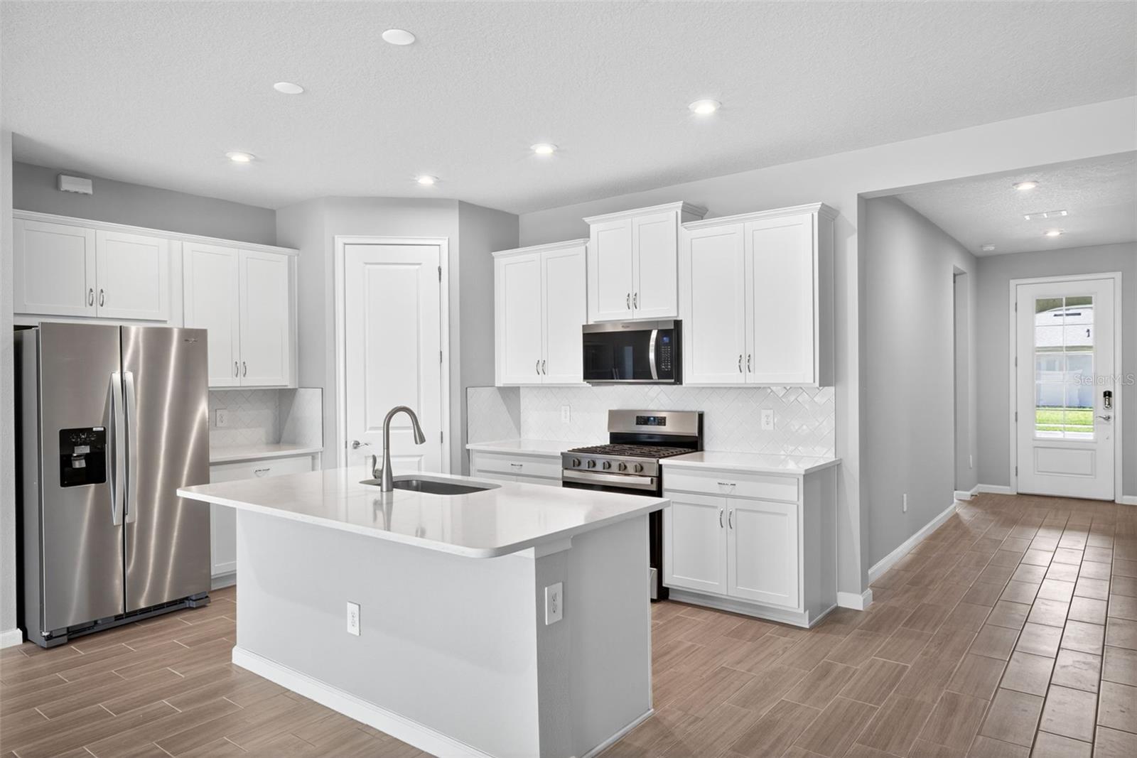 Single Family Residence at 9243 AURELIA AVE, PARRISH, photo 5 of 33