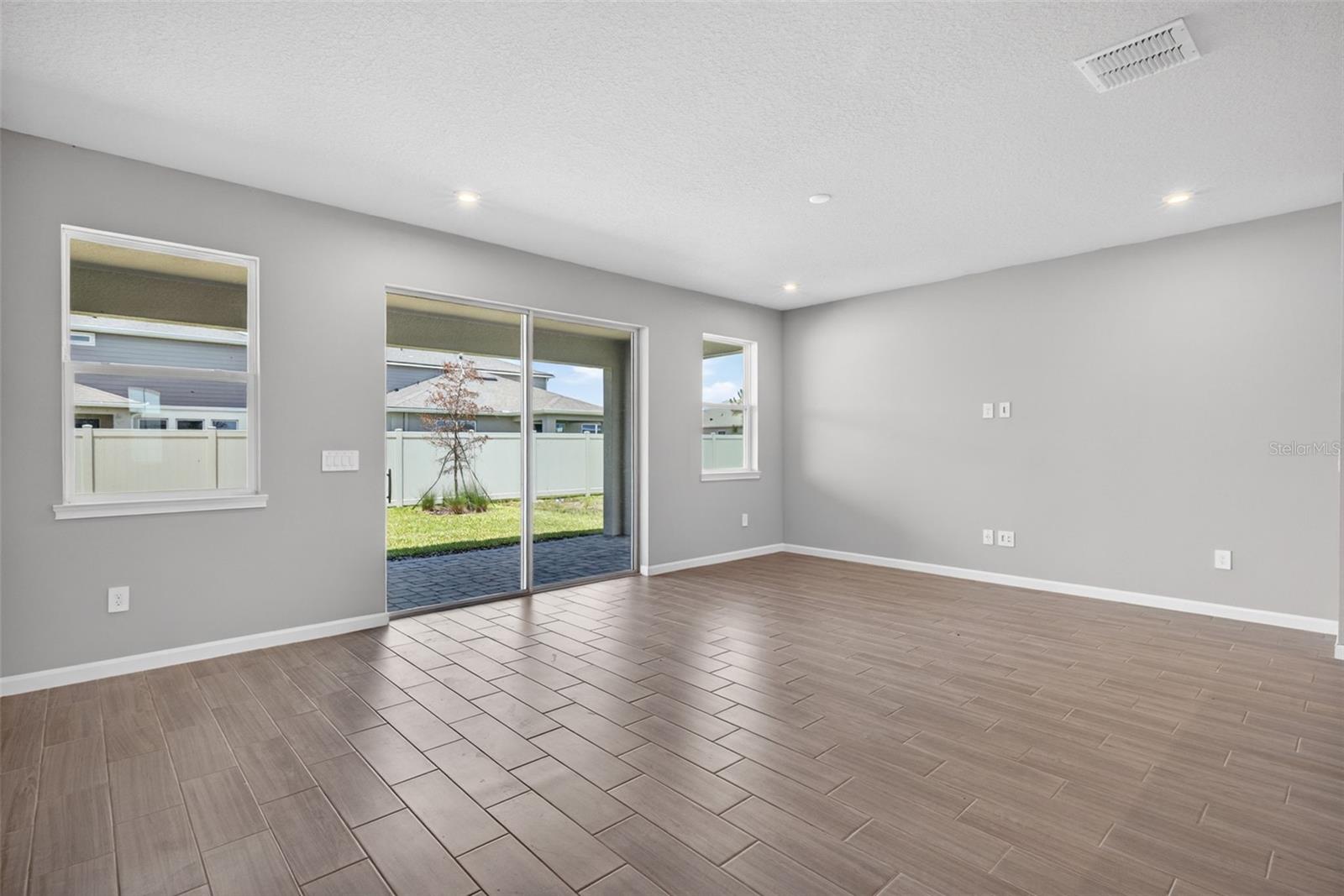 Single Family Residence at 9243 AURELIA AVE, PARRISH, photo 9 of 33