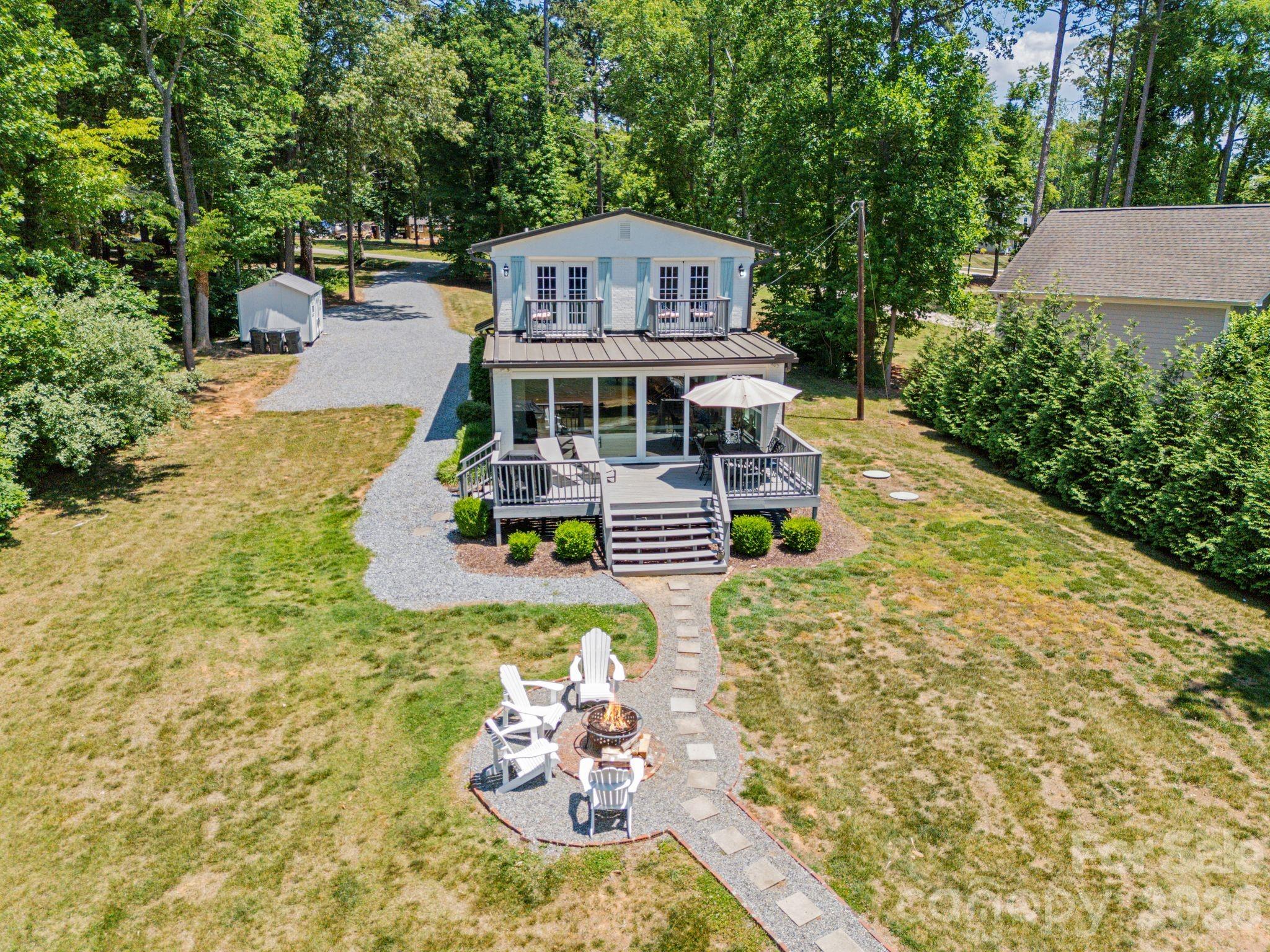 Single Family Residence at 383 Sundown Road, Mooresville, photo 34 of 42