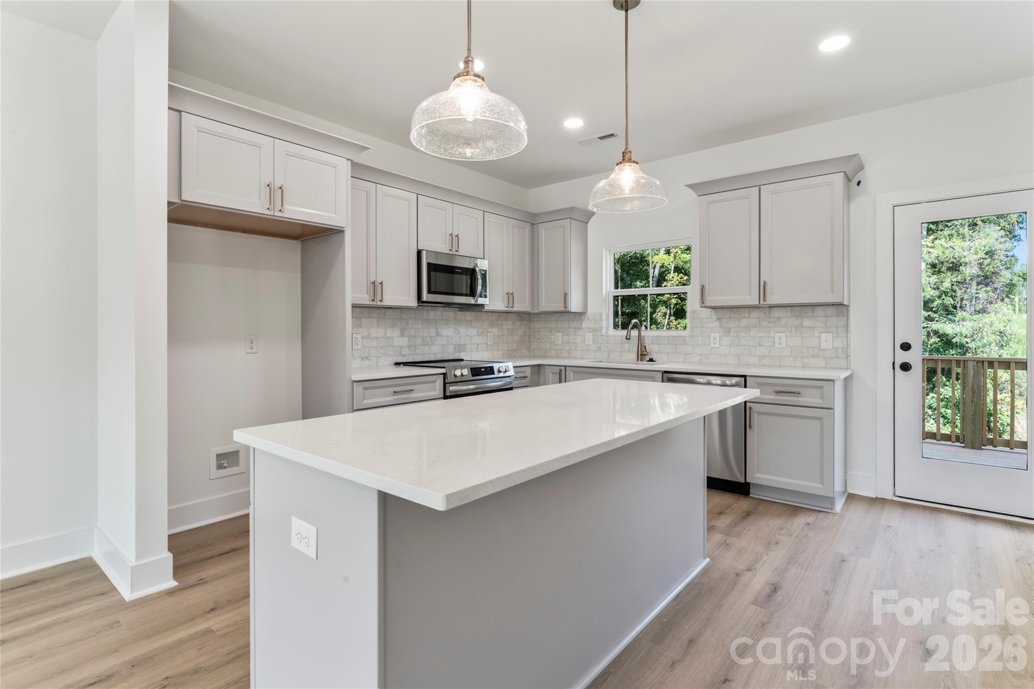 Townhouse at 422 Bogue Drive, Fort Mill, photo 7 of 29
