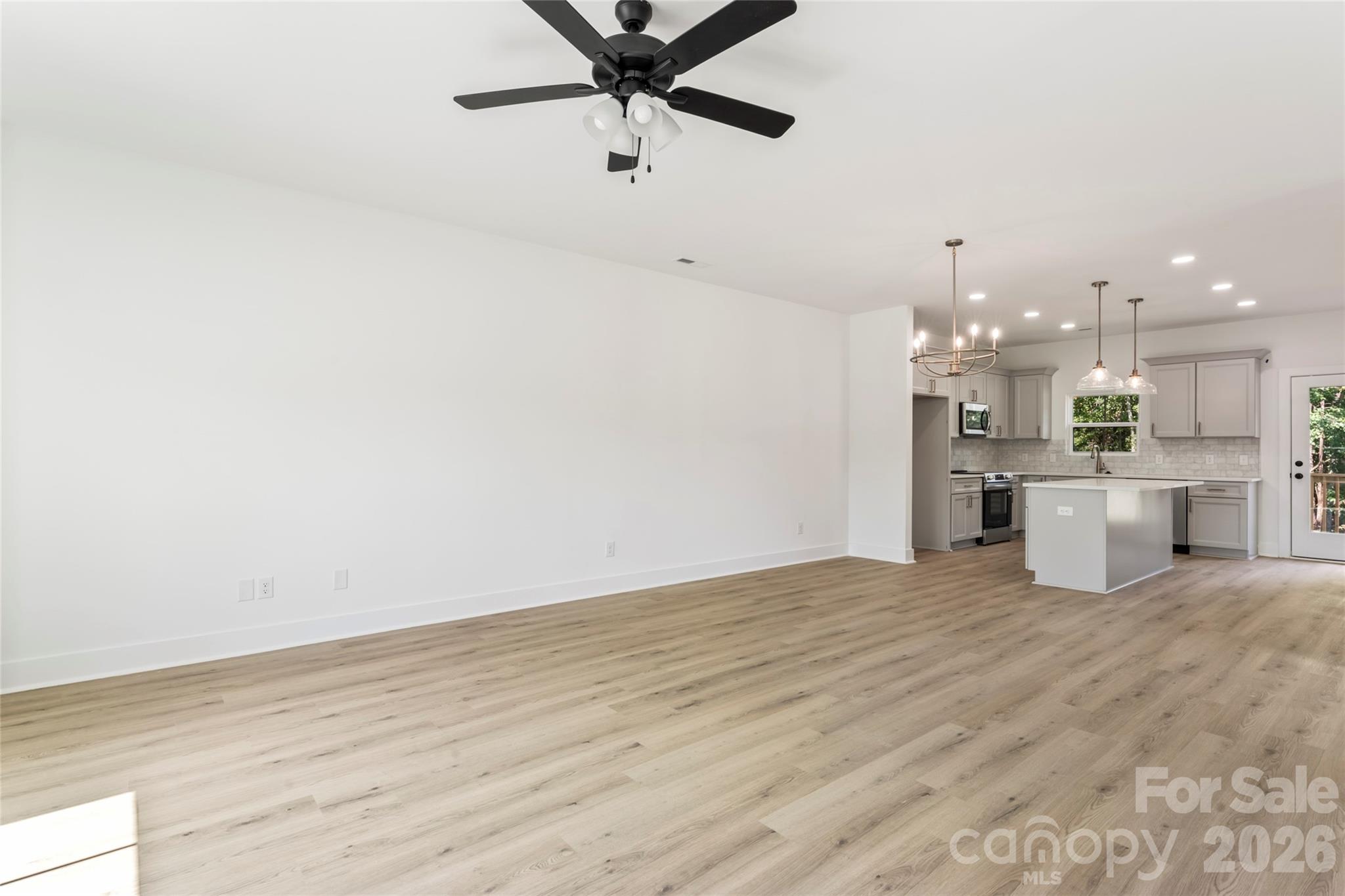 Townhouse at 422 Bogue Drive, Fort Mill, photo 16 of 29