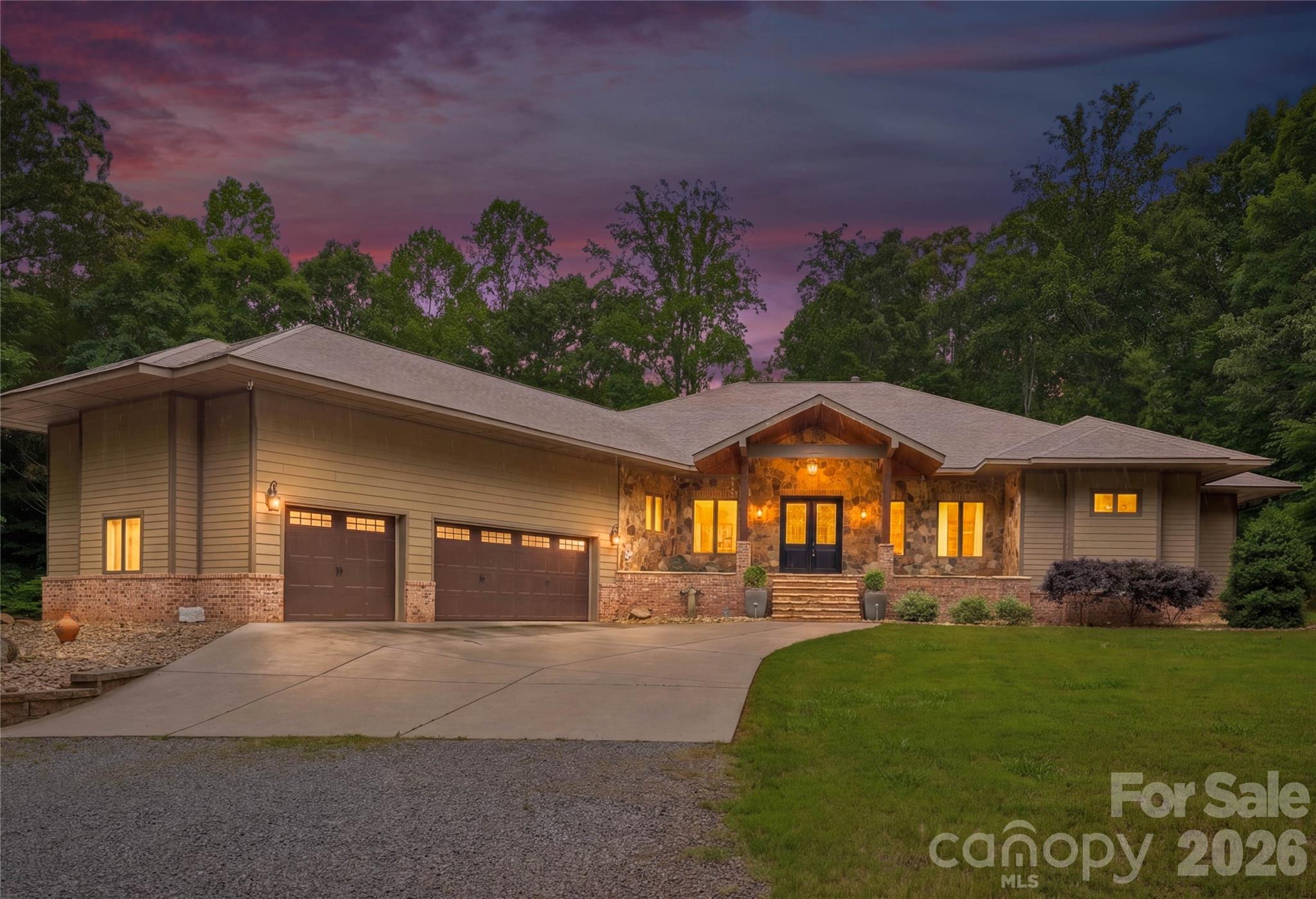Single Family Residence at 9860 Harvest Lane, Davidson, photo 2 of 48