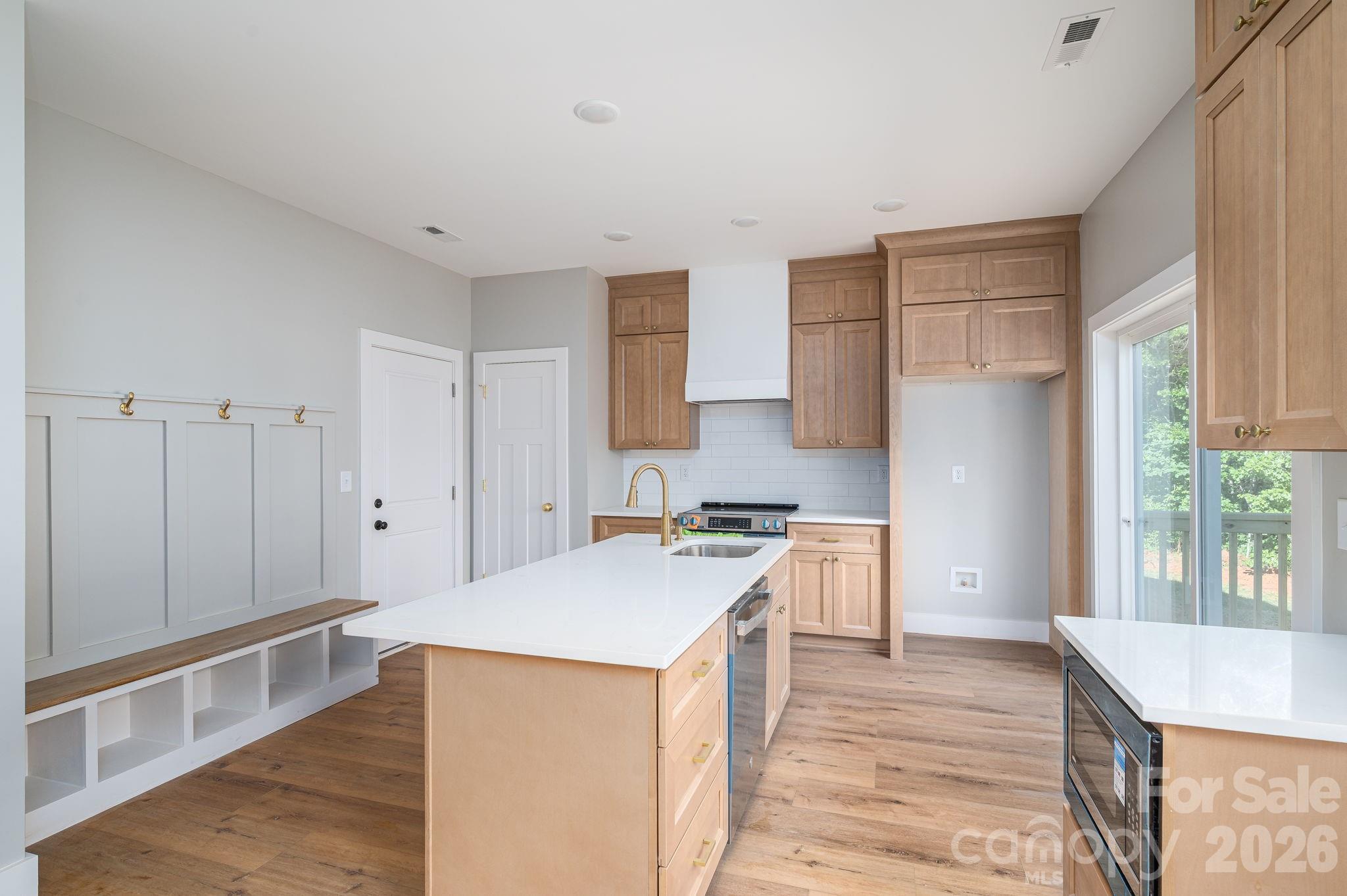 Single Family Residence at 1084 Lyndsey Brook Court, Lincolnton, photo 4 of 19