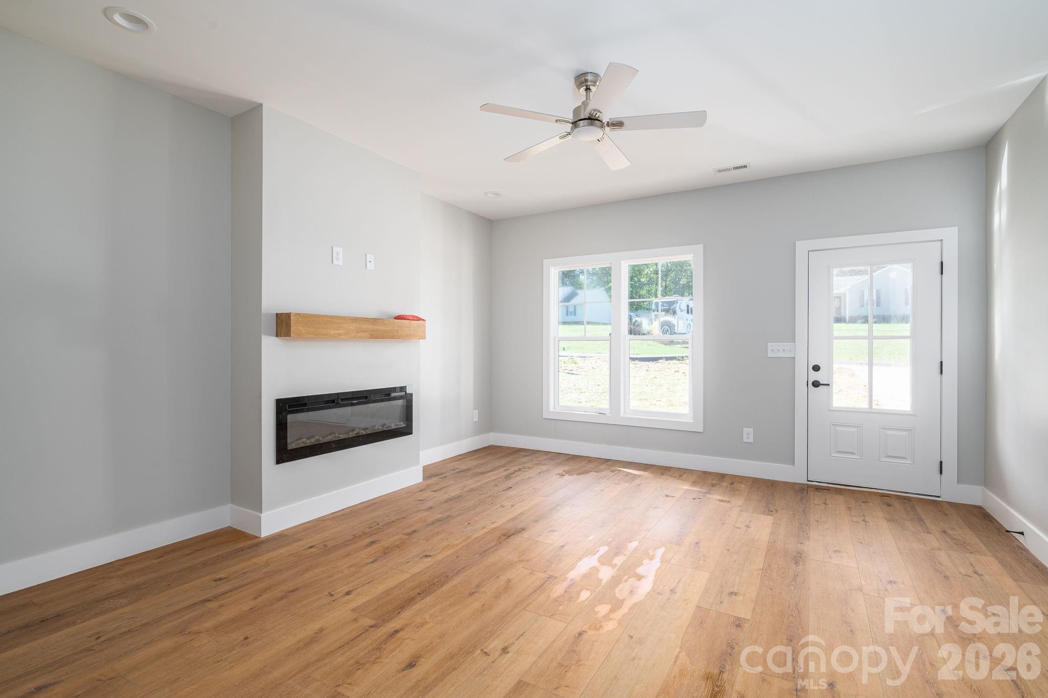 Single Family Residence at 1084 Lyndsey Brook Court, Lincolnton, photo 7 of 19