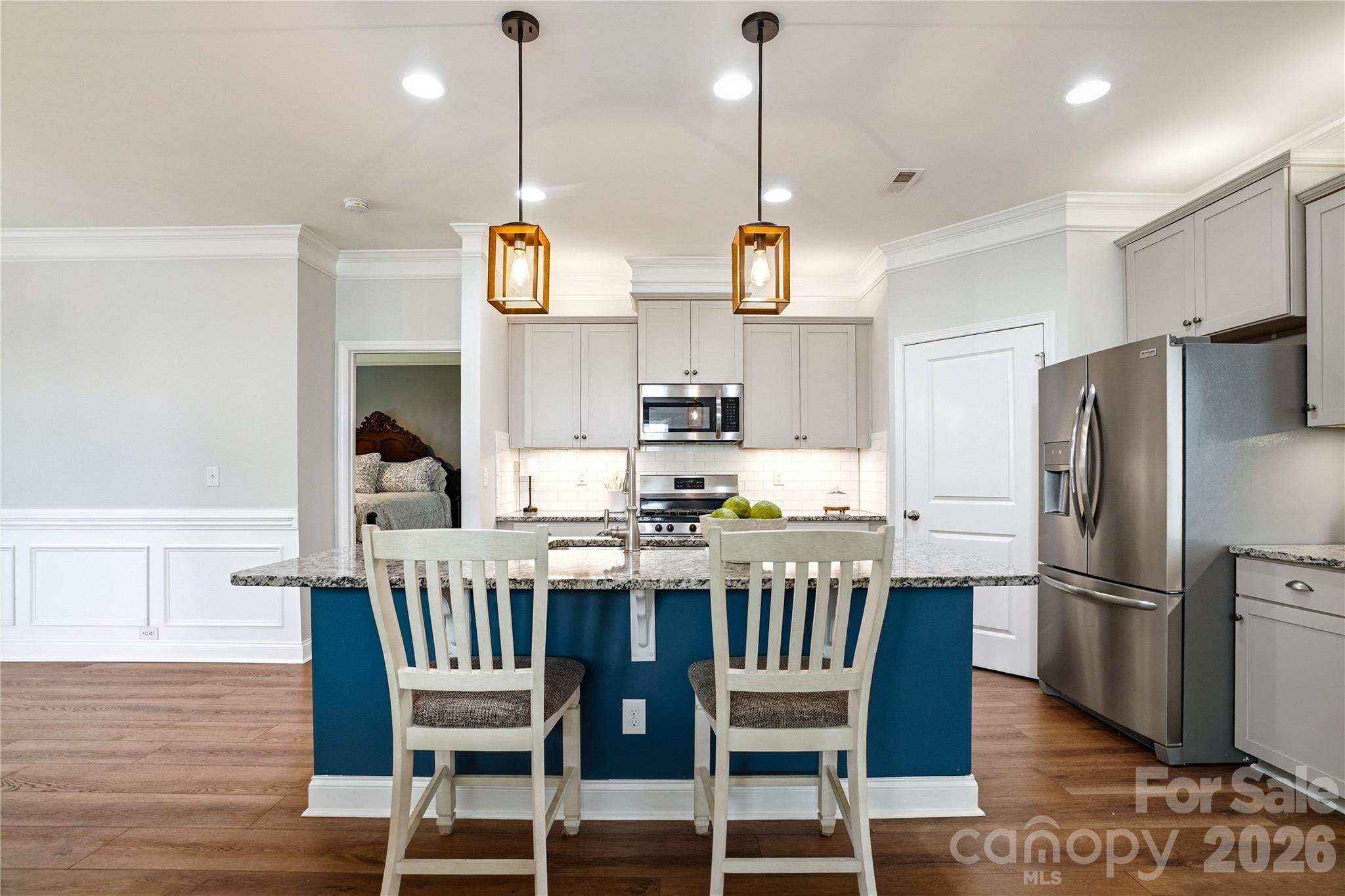 Single Family Residence at 2274 Seagull Drive, Denver, photo 6 of 37