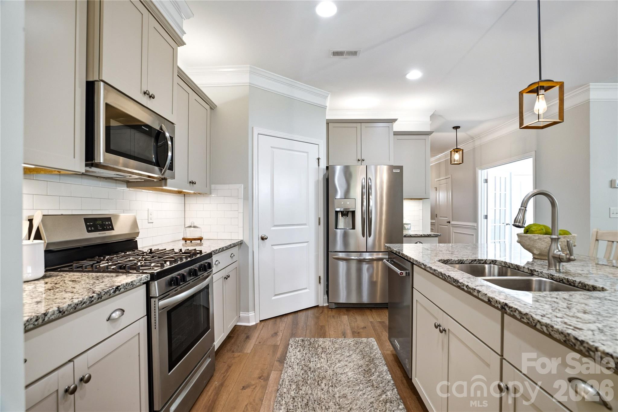 Single Family Residence at 2274 Seagull Drive, Denver, photo 3 of 37