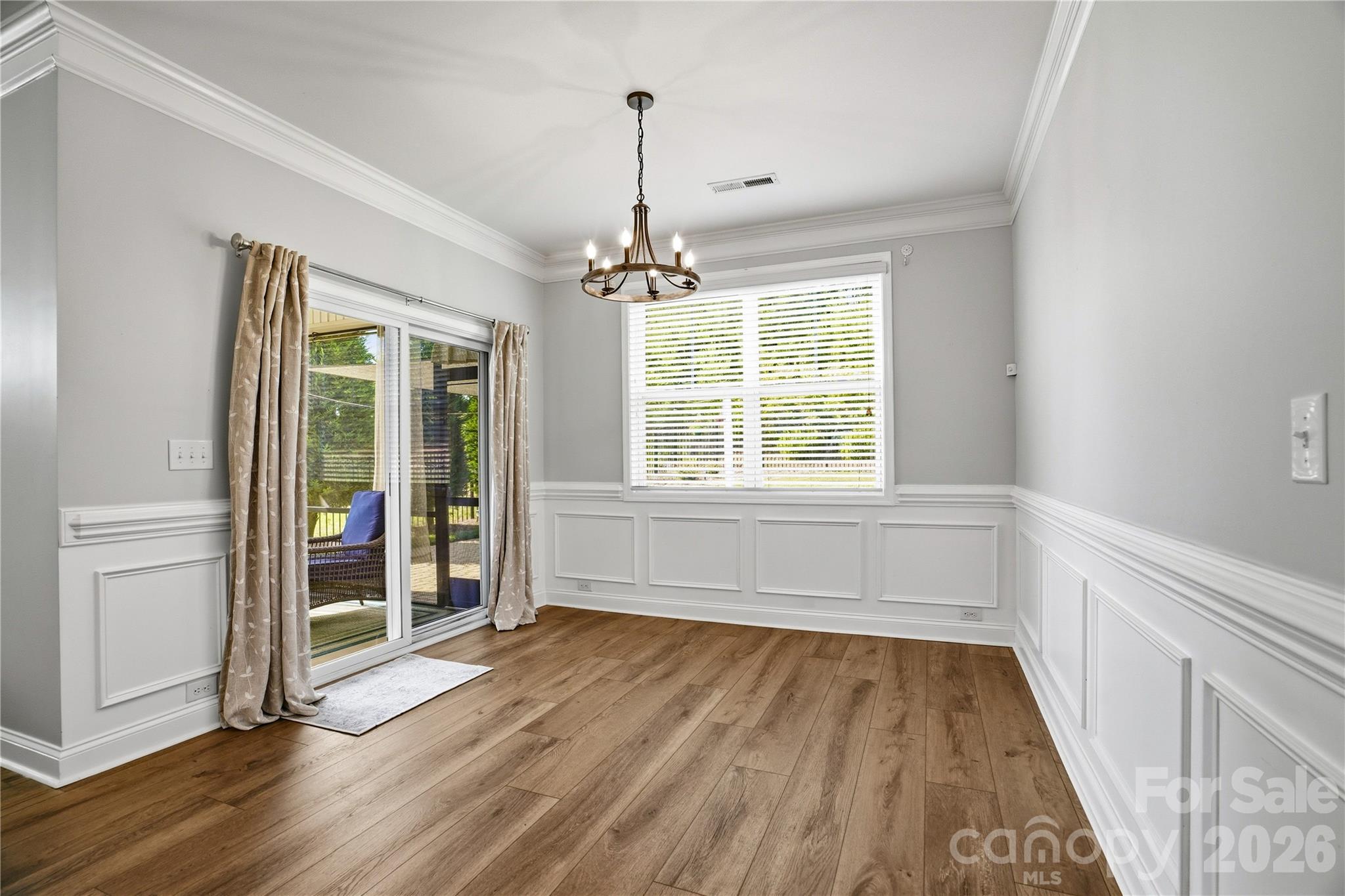 Single Family Residence at 2274 Seagull Drive, Denver, photo 15 of 37