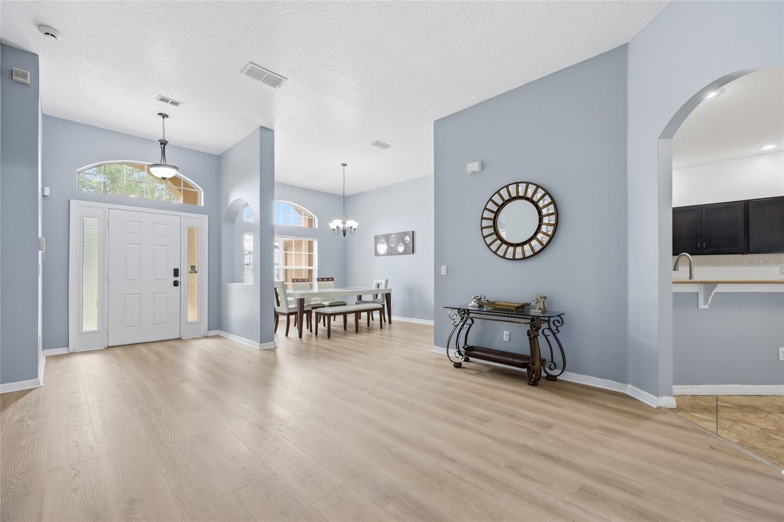 Single Family Residence at 2901 SWEETSPIRE CIR, KISSIMMEE, photo 10 of 55