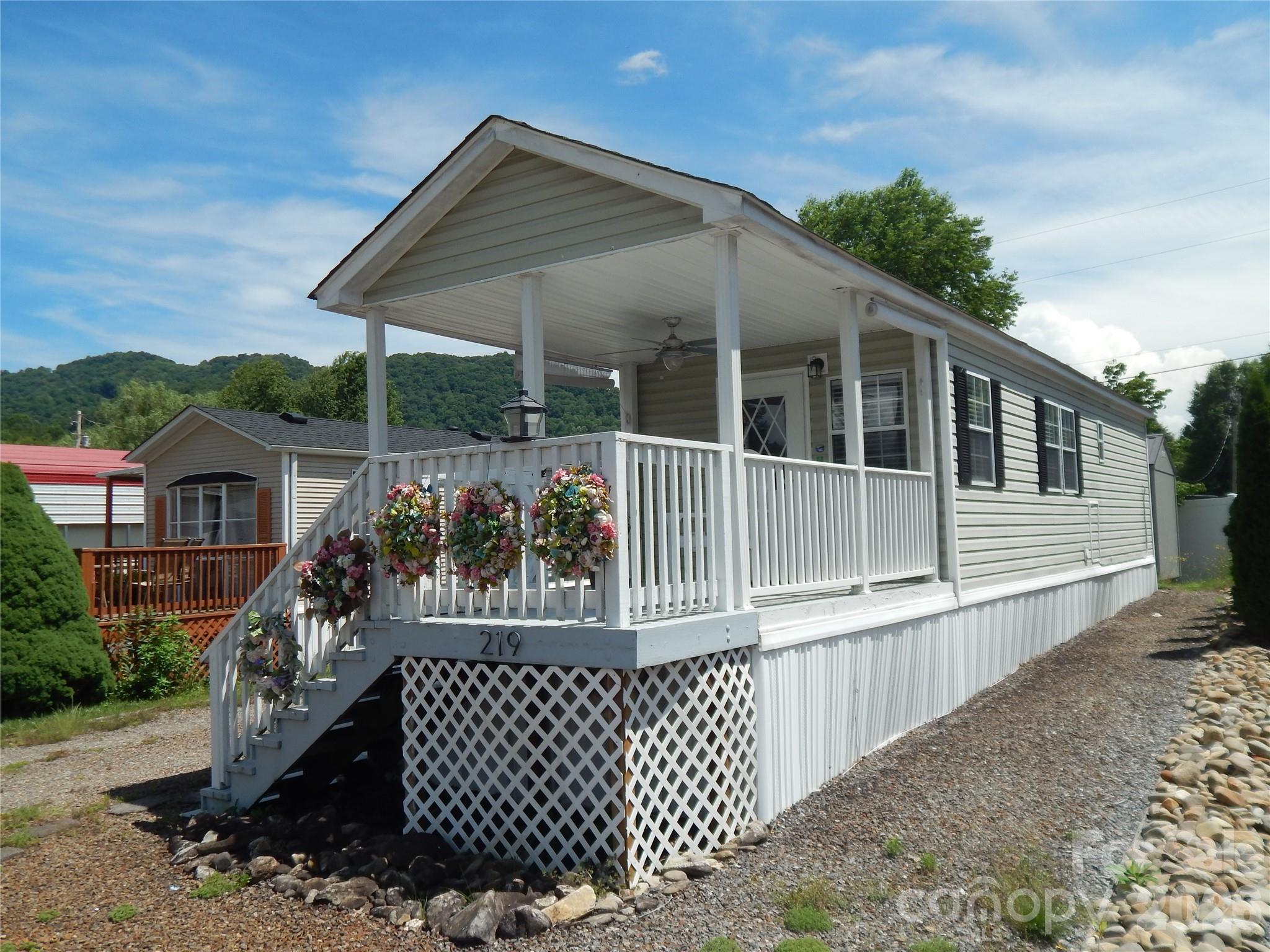 Single Family Residence at 219 Pike Point, Waynesville, photo 3 of 15