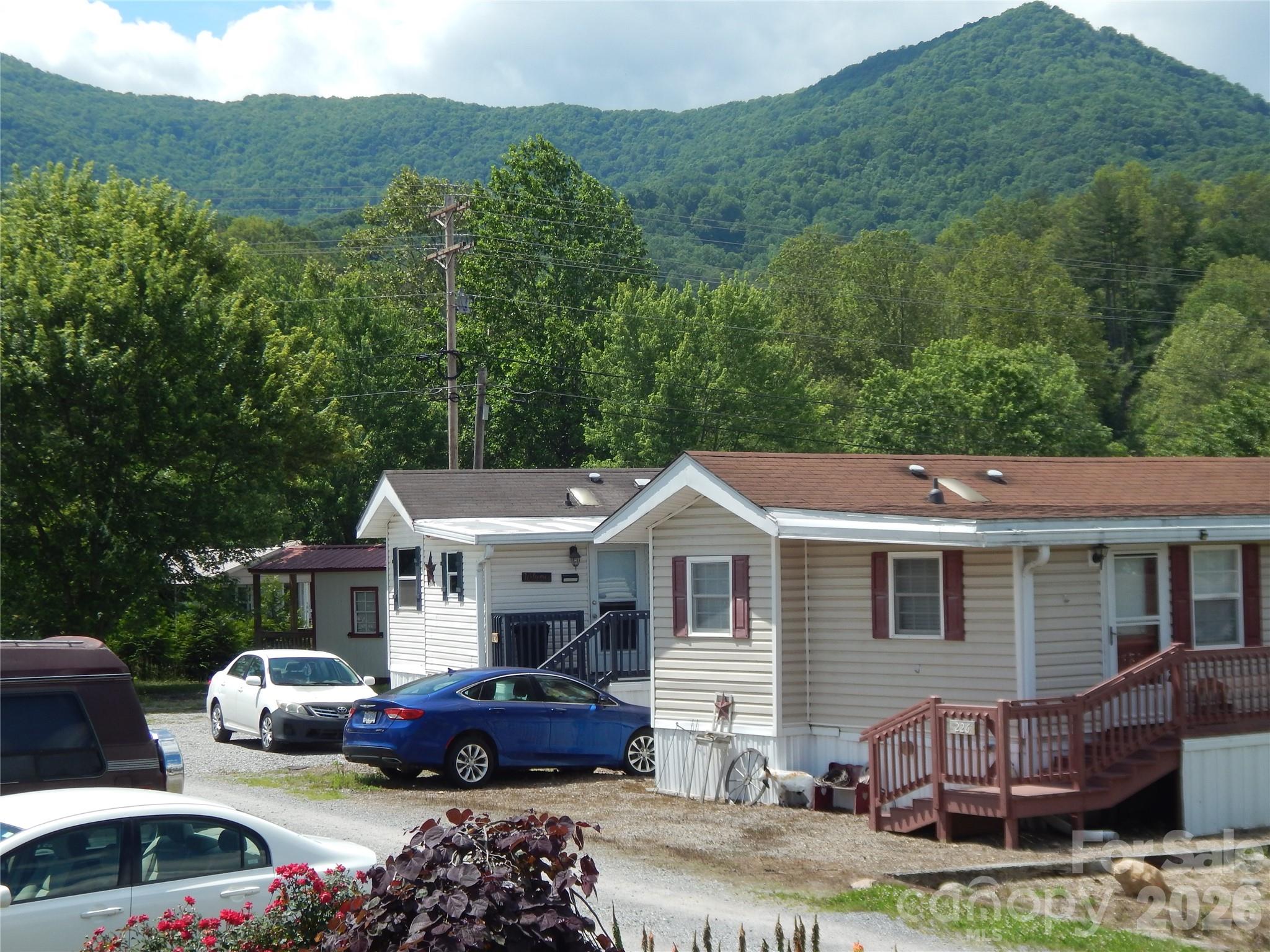 Single Family Residence at 219 Pike Point, Waynesville, photo 4 of 15