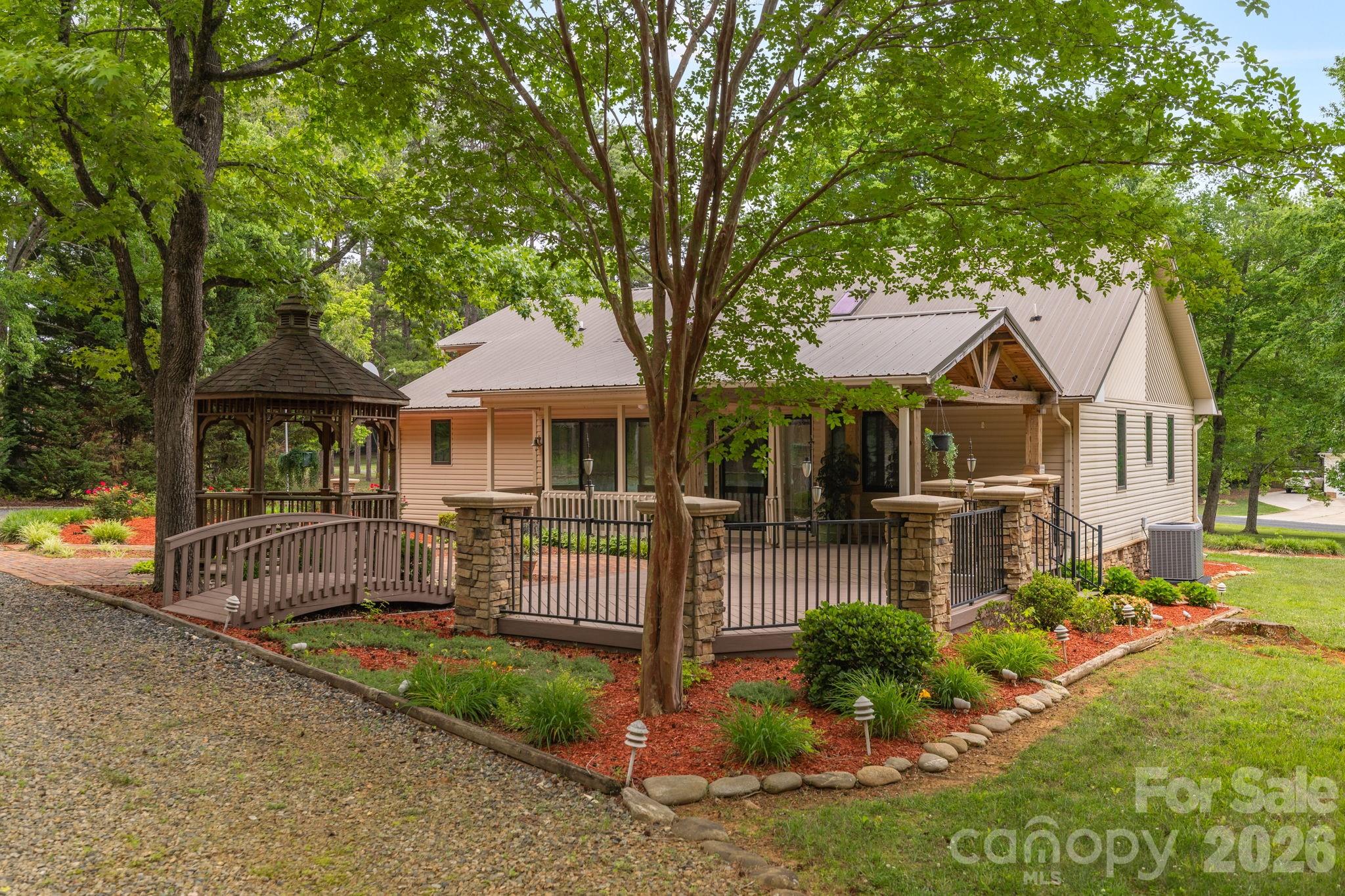 Single Family Residence at 104 Willowbrook Drive, Thomasville, photo 35 of 48