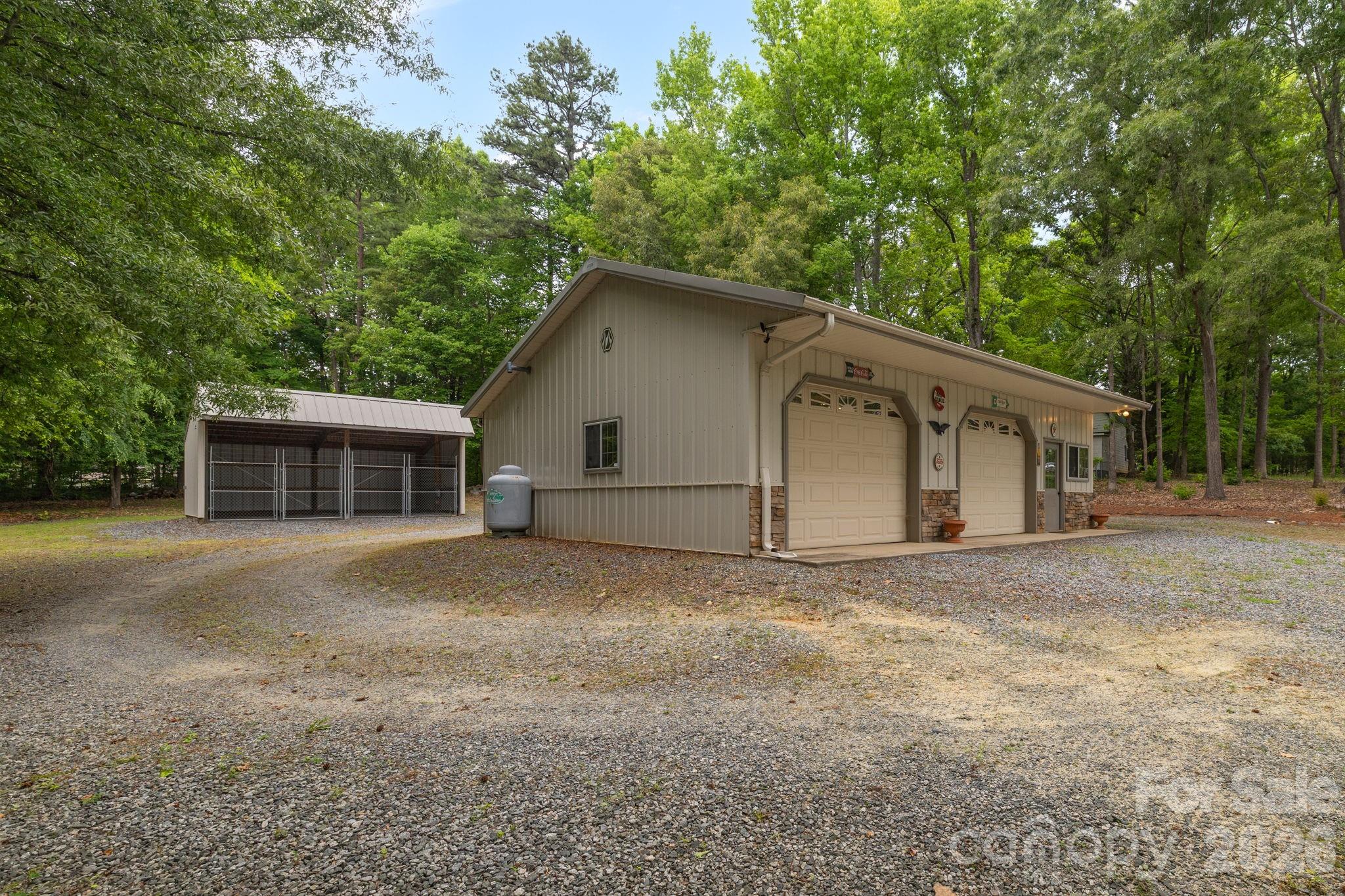 Single Family Residence at 104 Willowbrook Drive, Thomasville, photo 42 of 48