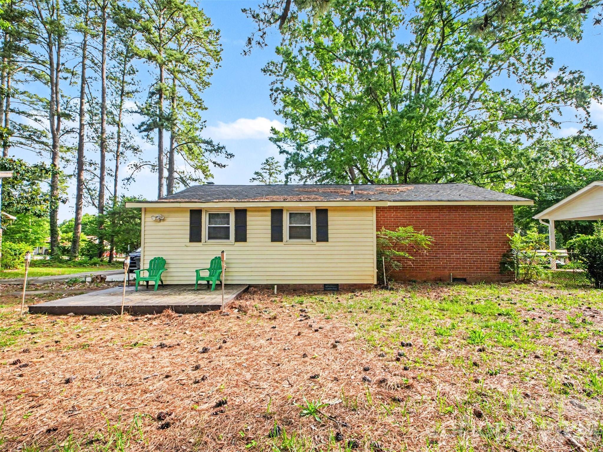 Single Family Residence at 325 Amber Court SW, Concord, photo 23 of 29