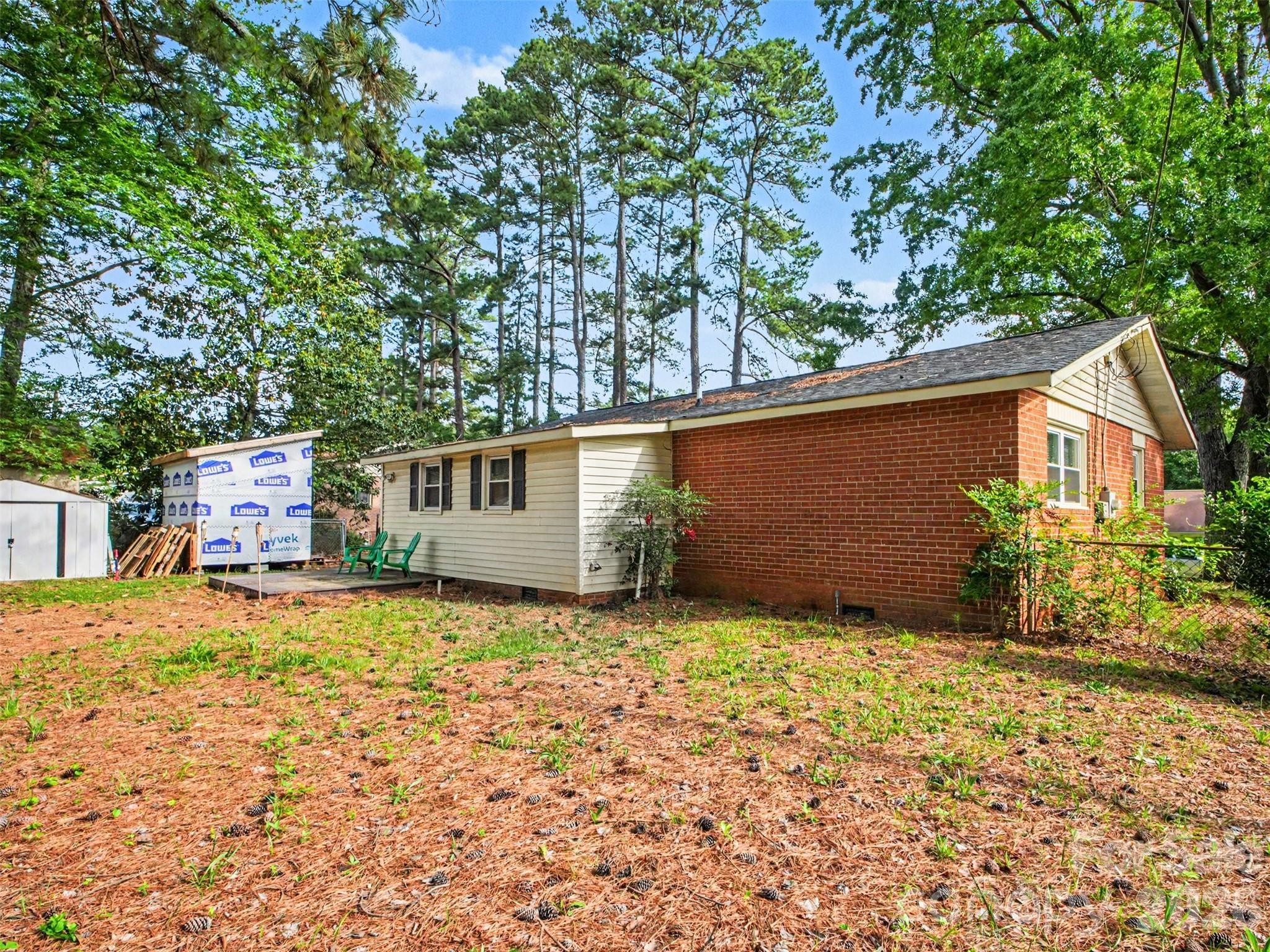 Single Family Residence at 325 Amber Court SW, Concord, photo 25 of 29