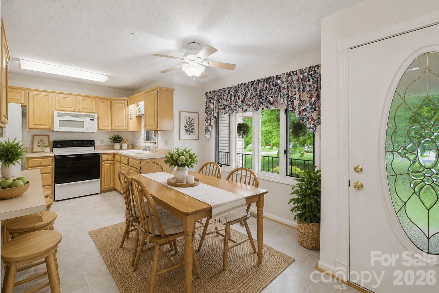 Staged Kitchen - 104 Willowbrook Drive, Thomasville