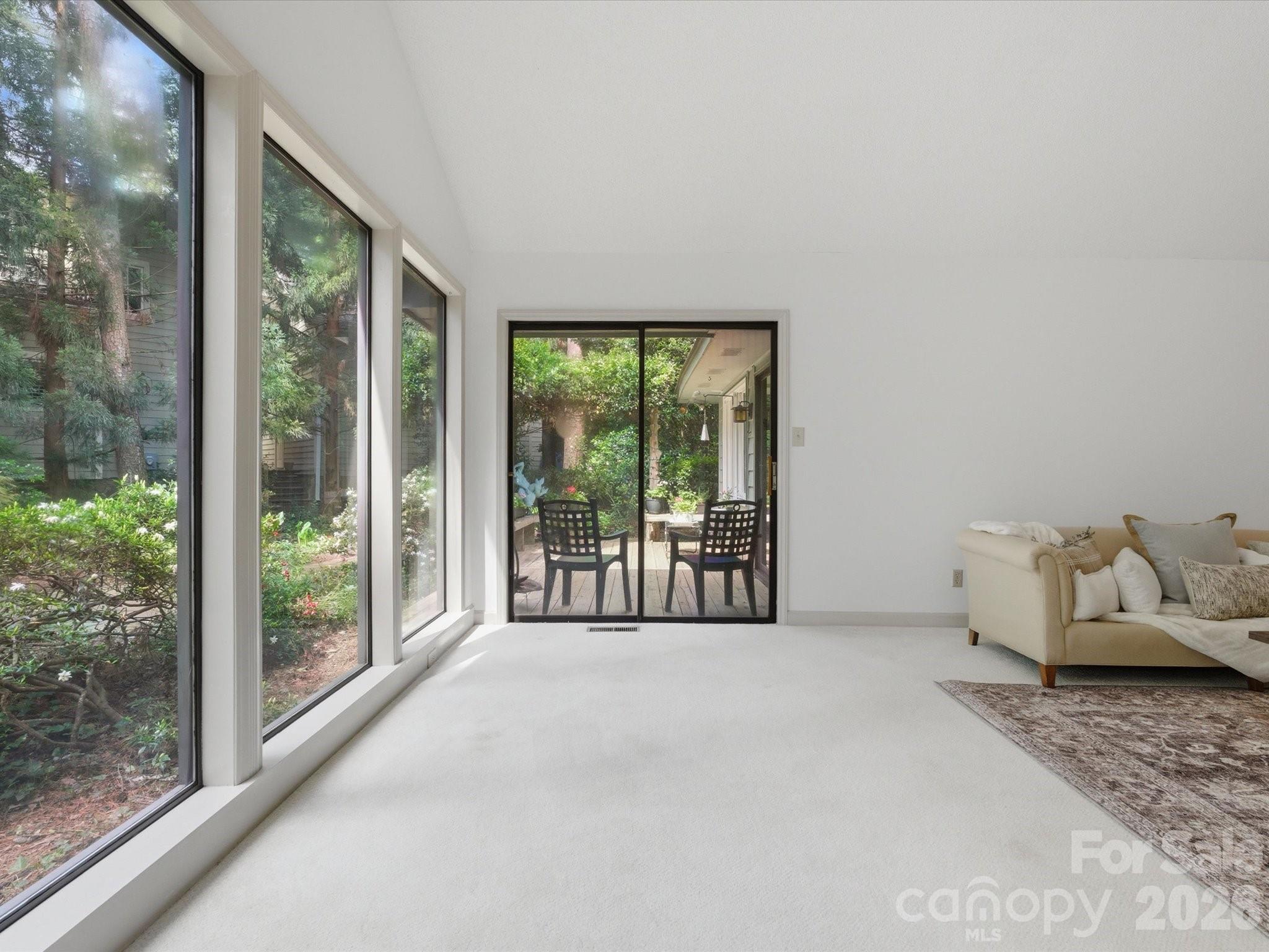 Single Family Residence at 26 Honeysuckle Woods, Clover, photo 5 of 32