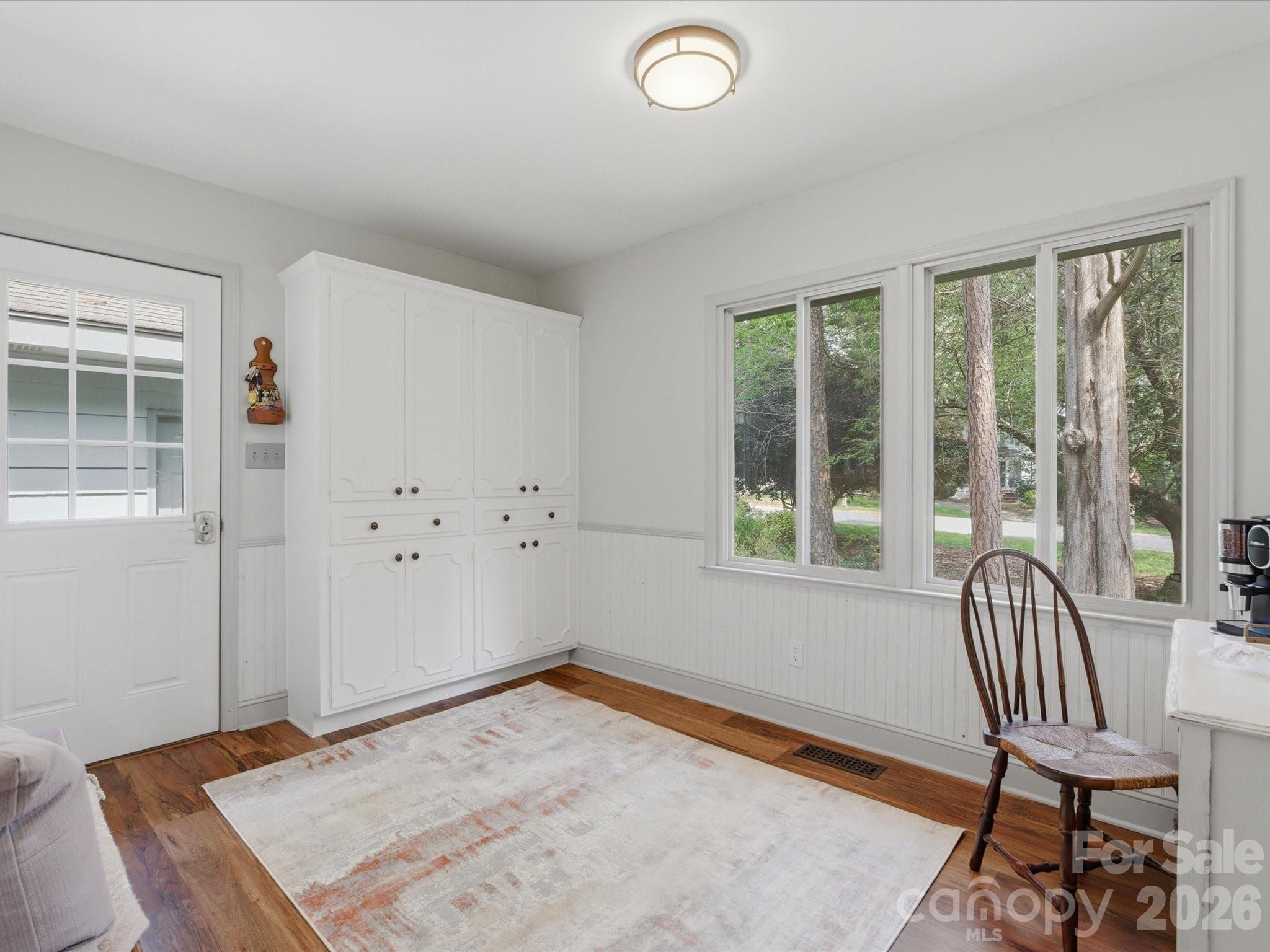 Single Family Residence at 26 Honeysuckle Woods, Clover, photo 18 of 32