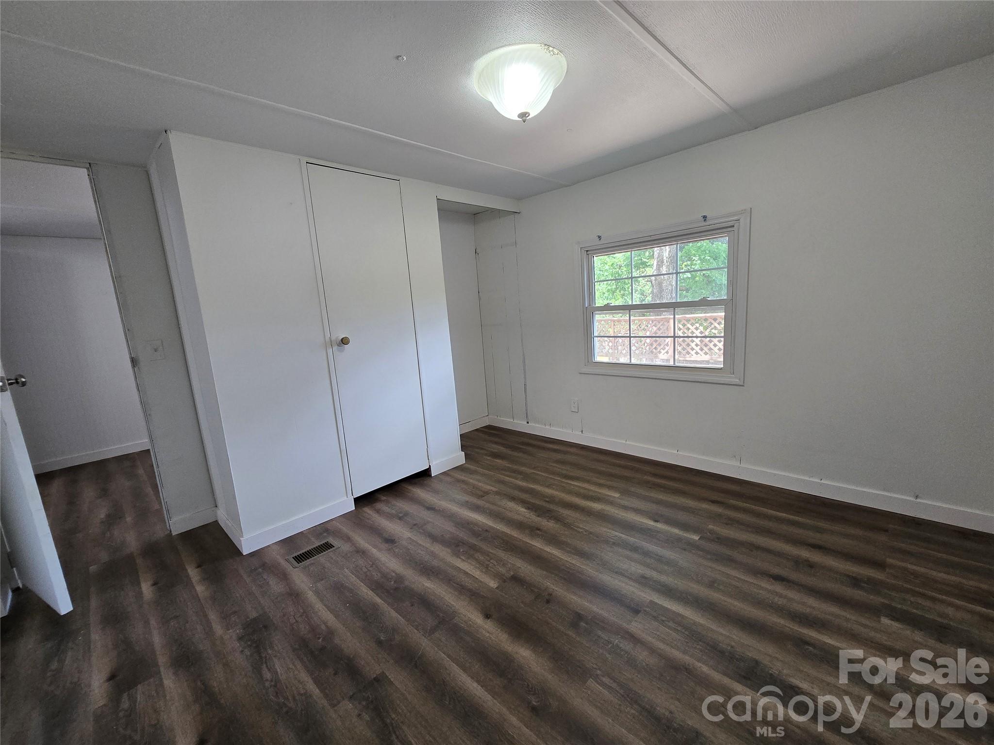 Single Family Residence at 63 Sunnybrook Lane, Fletcher, photo 6 of 19