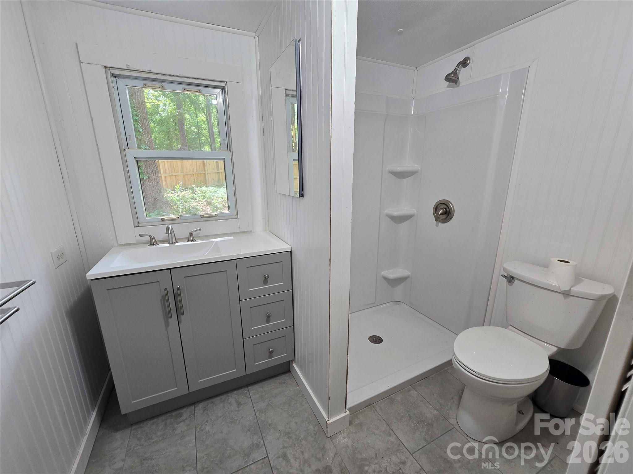 Single Family Residence at 63 Sunnybrook Lane, Fletcher, photo 8 of 19