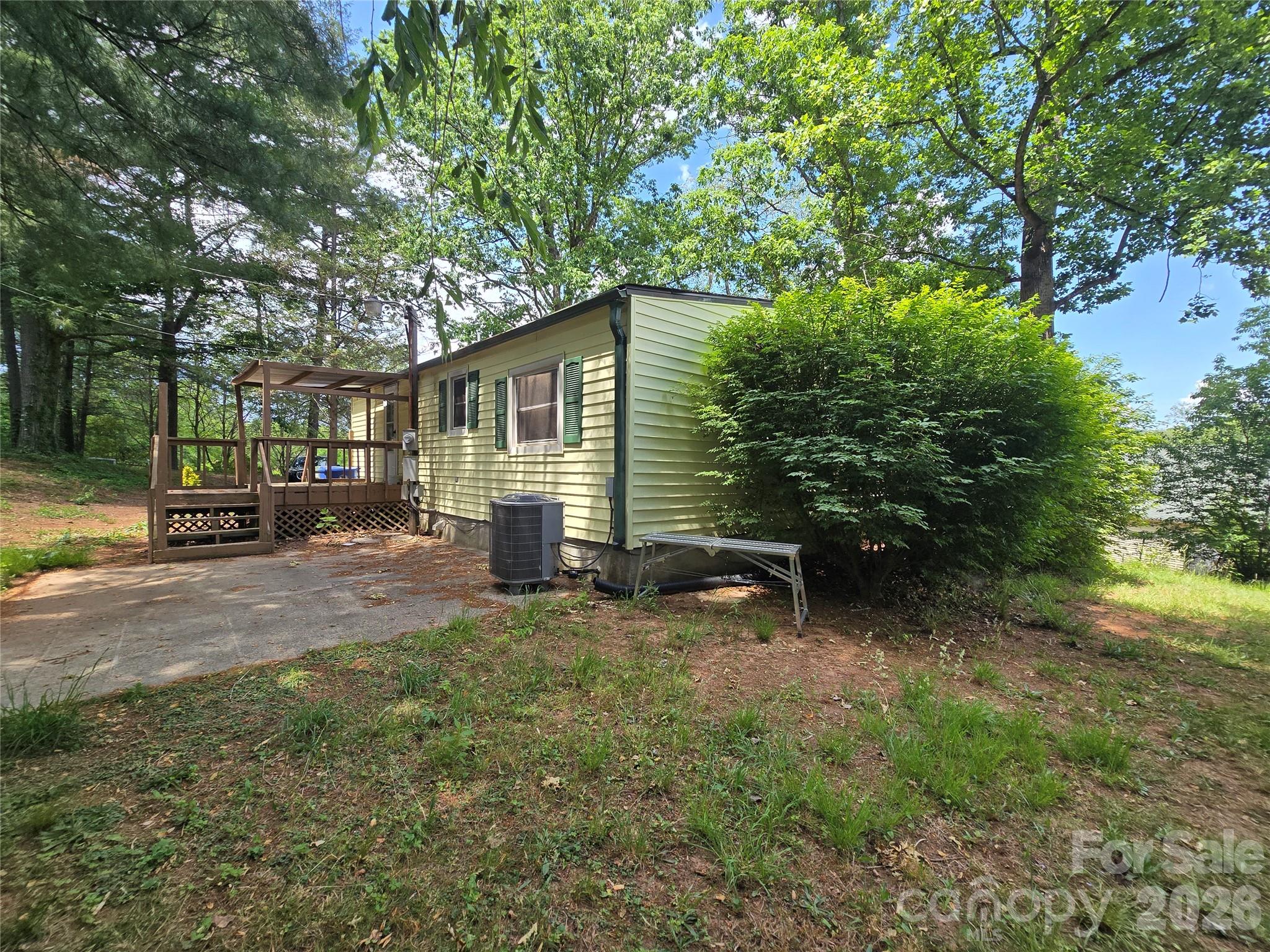 Single Family Residence at 63 Sunnybrook Lane, Fletcher, photo 12 of 19