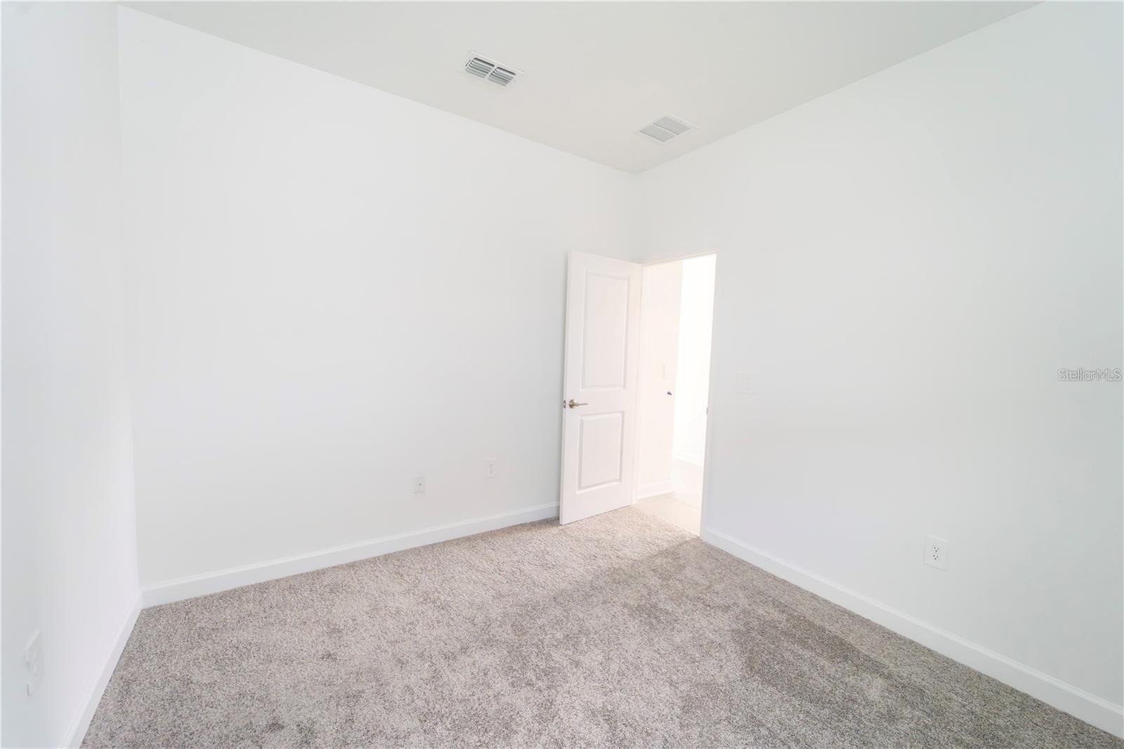 Single Family Residence at 4032 REDBRIDGE LOOP, DAVENPORT, photo 11 of 15