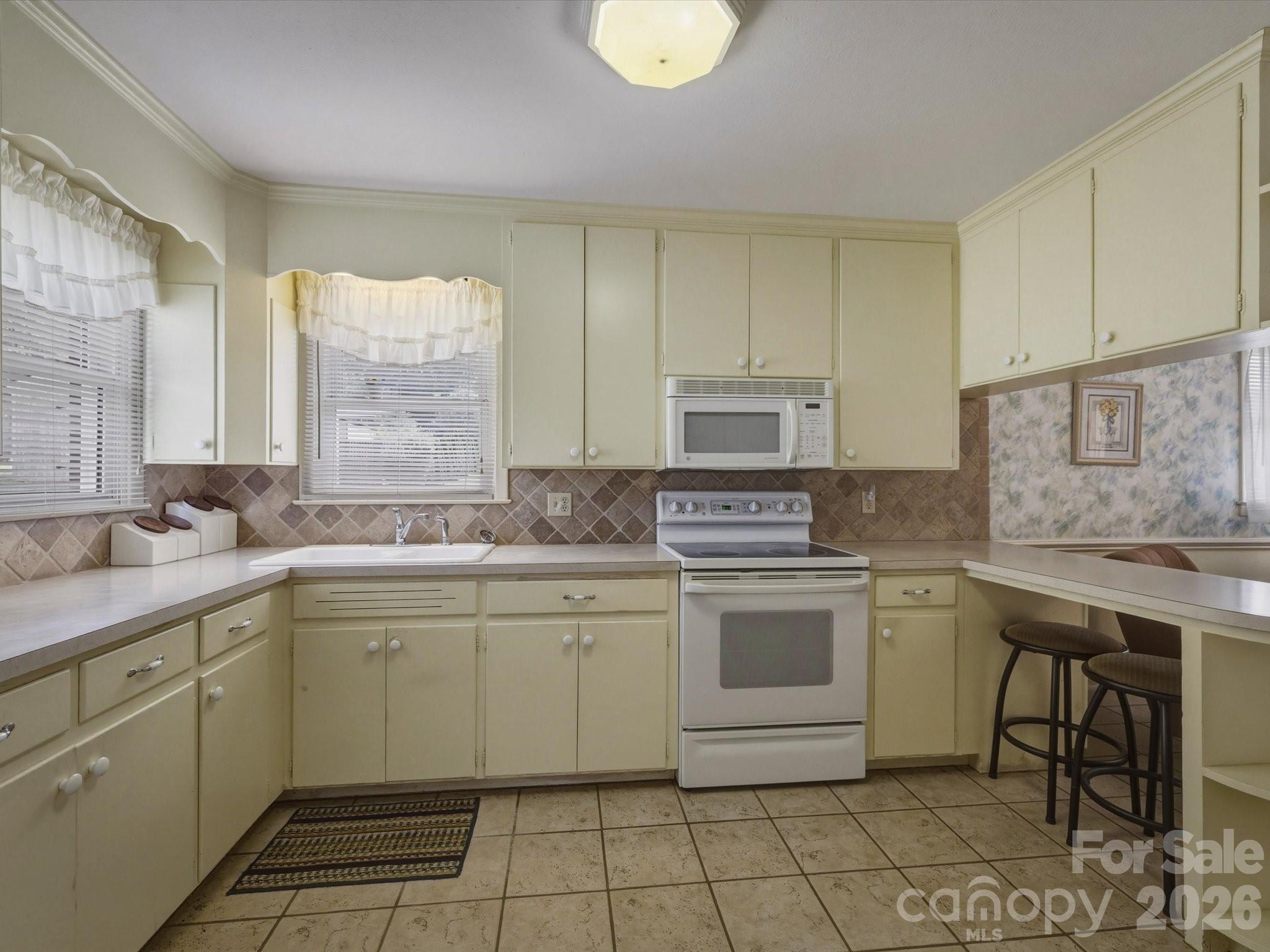 Single Family Residence at 132 Starmount Circle, Morganton, photo 20 of 31