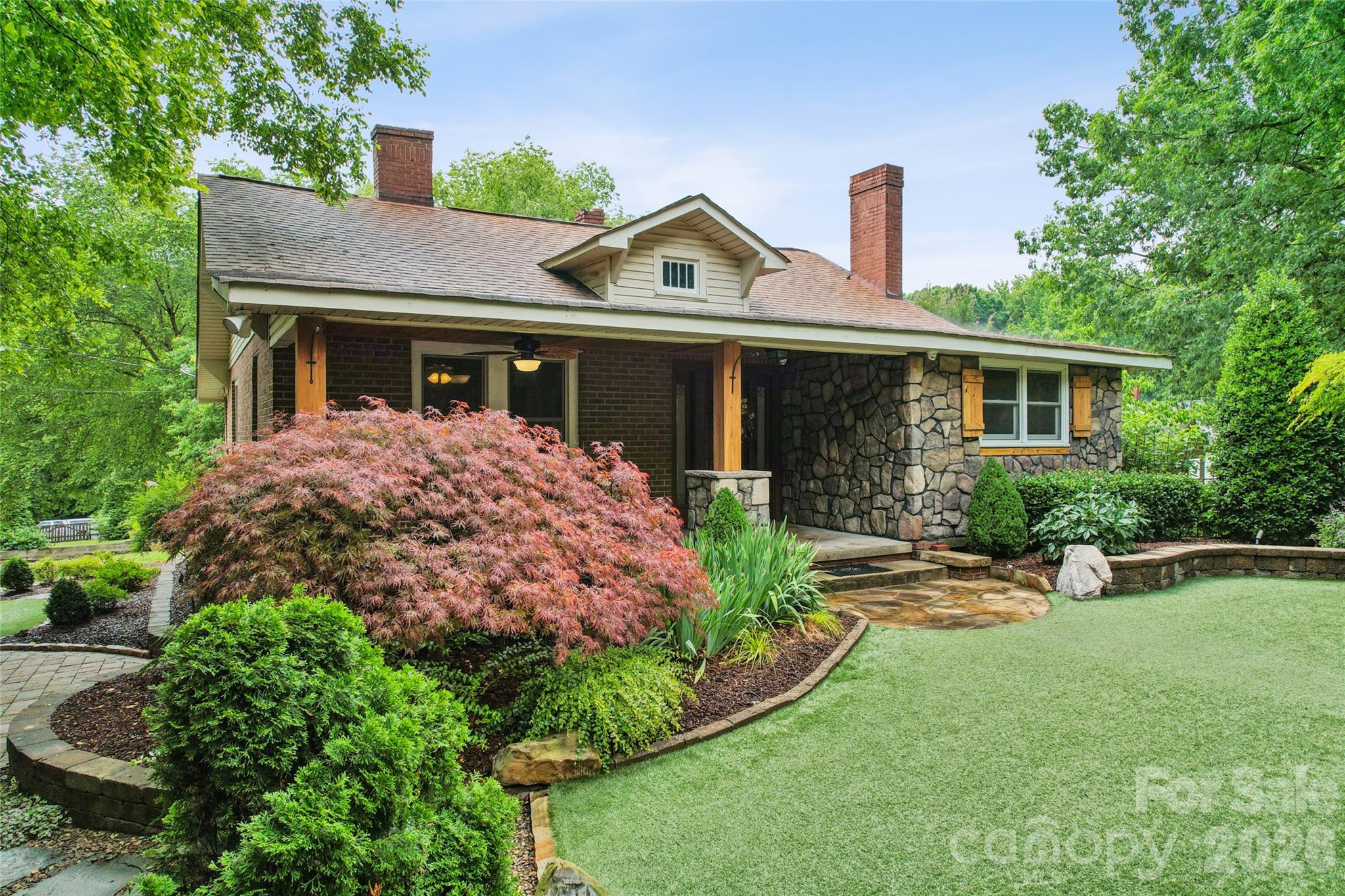 Single Family Residence at 400 Alpine Street NW, Kannapolis, photo 4 of 41
