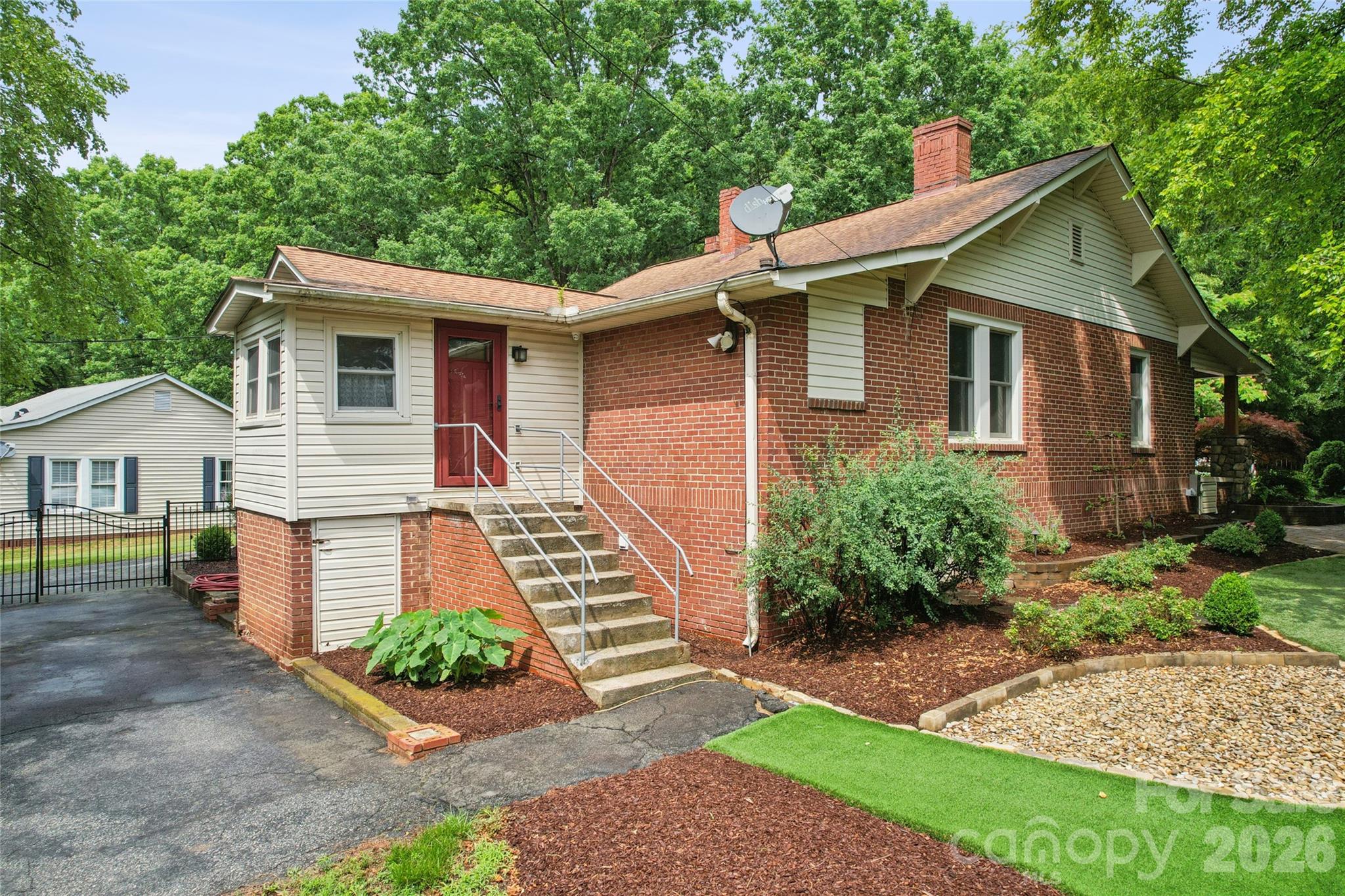 Single Family Residence at 400 Alpine Street NW, Kannapolis, photo 9 of 41