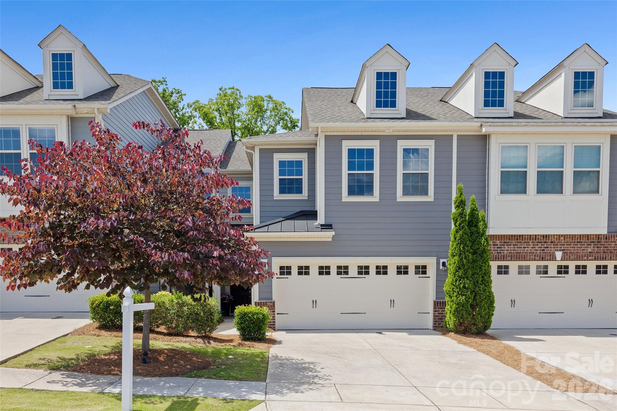 Townhouse at 625 Amber Meadows Way, Tega Cay, photo 5 of 48