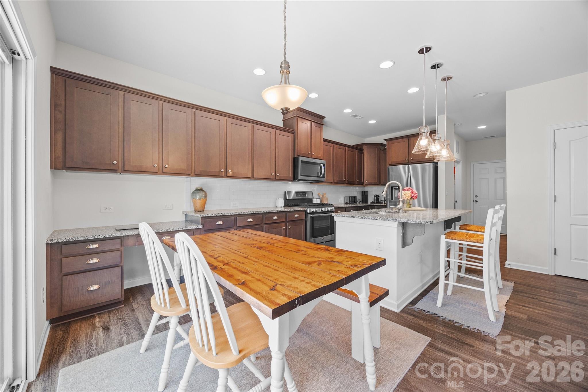 Townhouse at 625 Amber Meadows Way, Tega Cay, photo 13 of 48