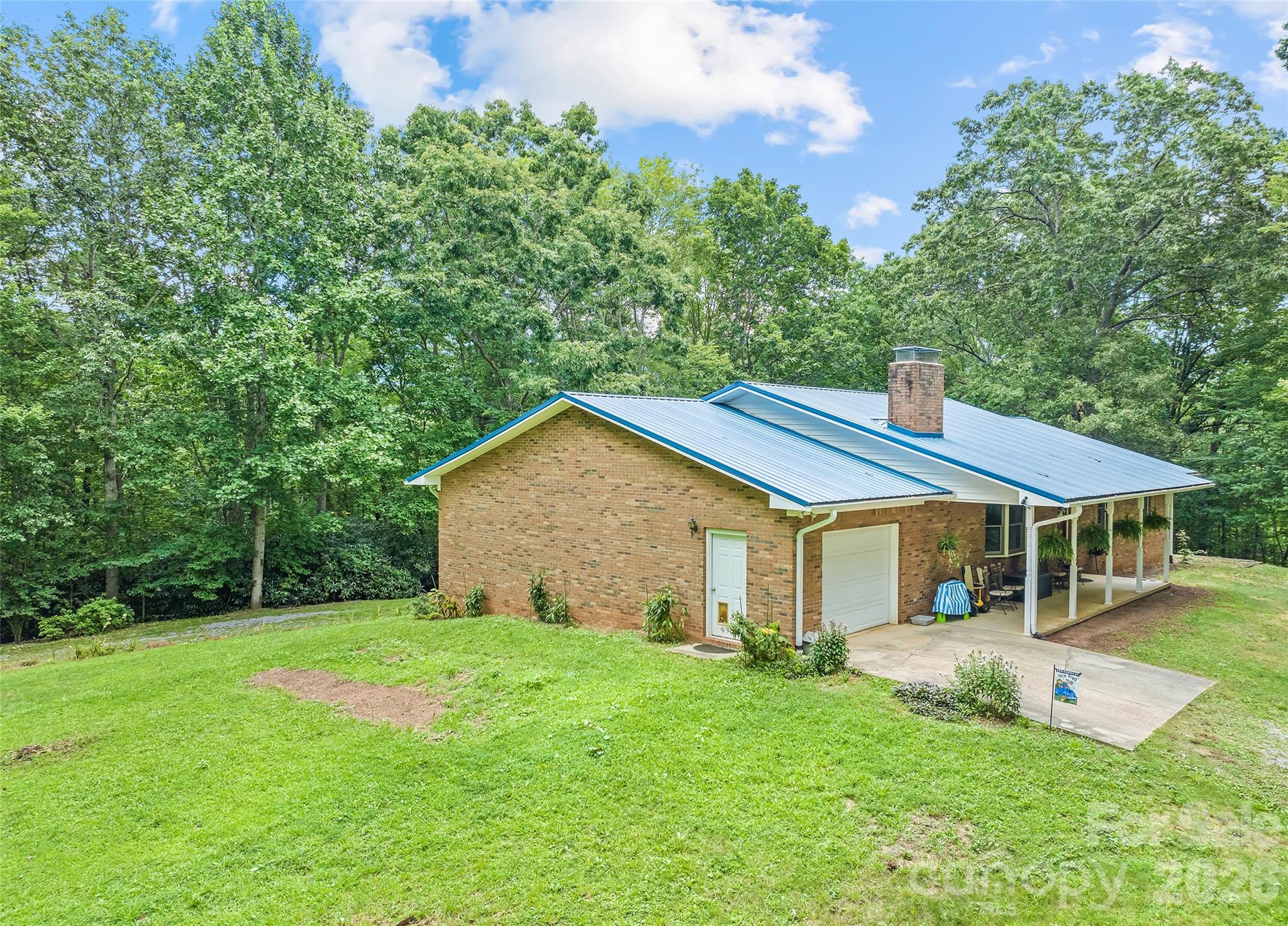 Enrance - 400 Sunset Heights, Canton