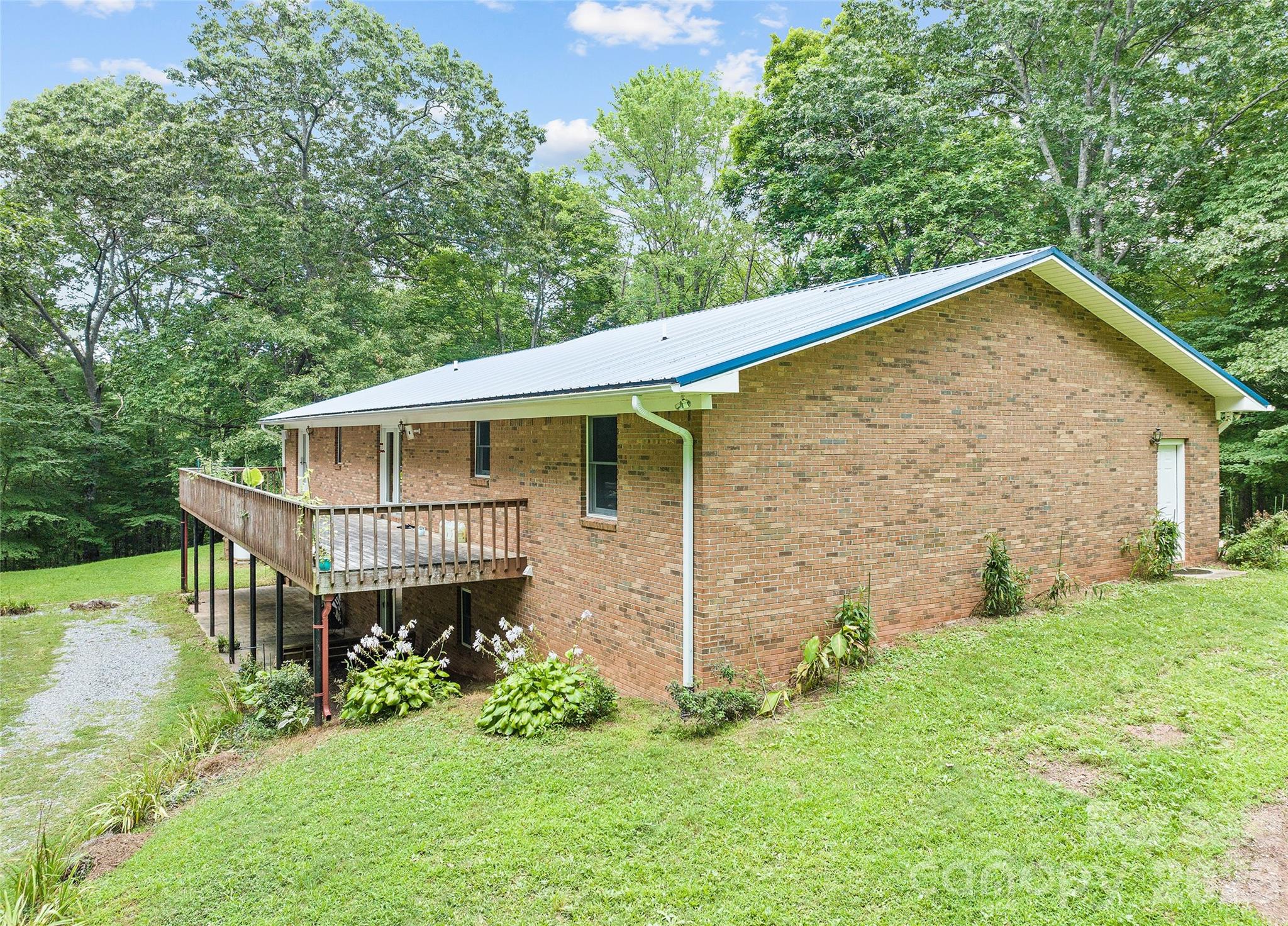 Single Family Residence at 400 Sunset Heights, Canton, photo 5 of 39