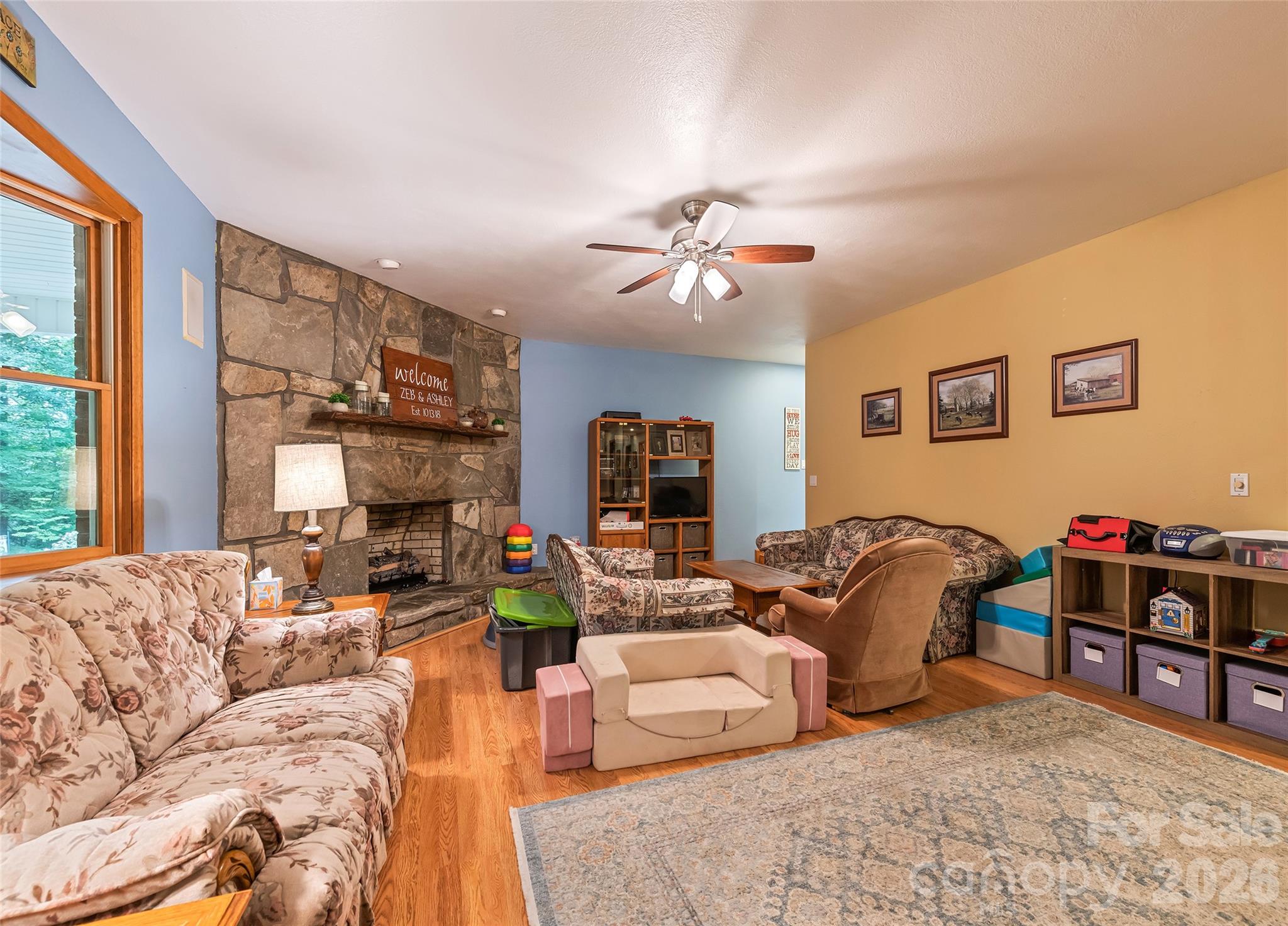 Family Room - 400 Sunset Heights, Canton