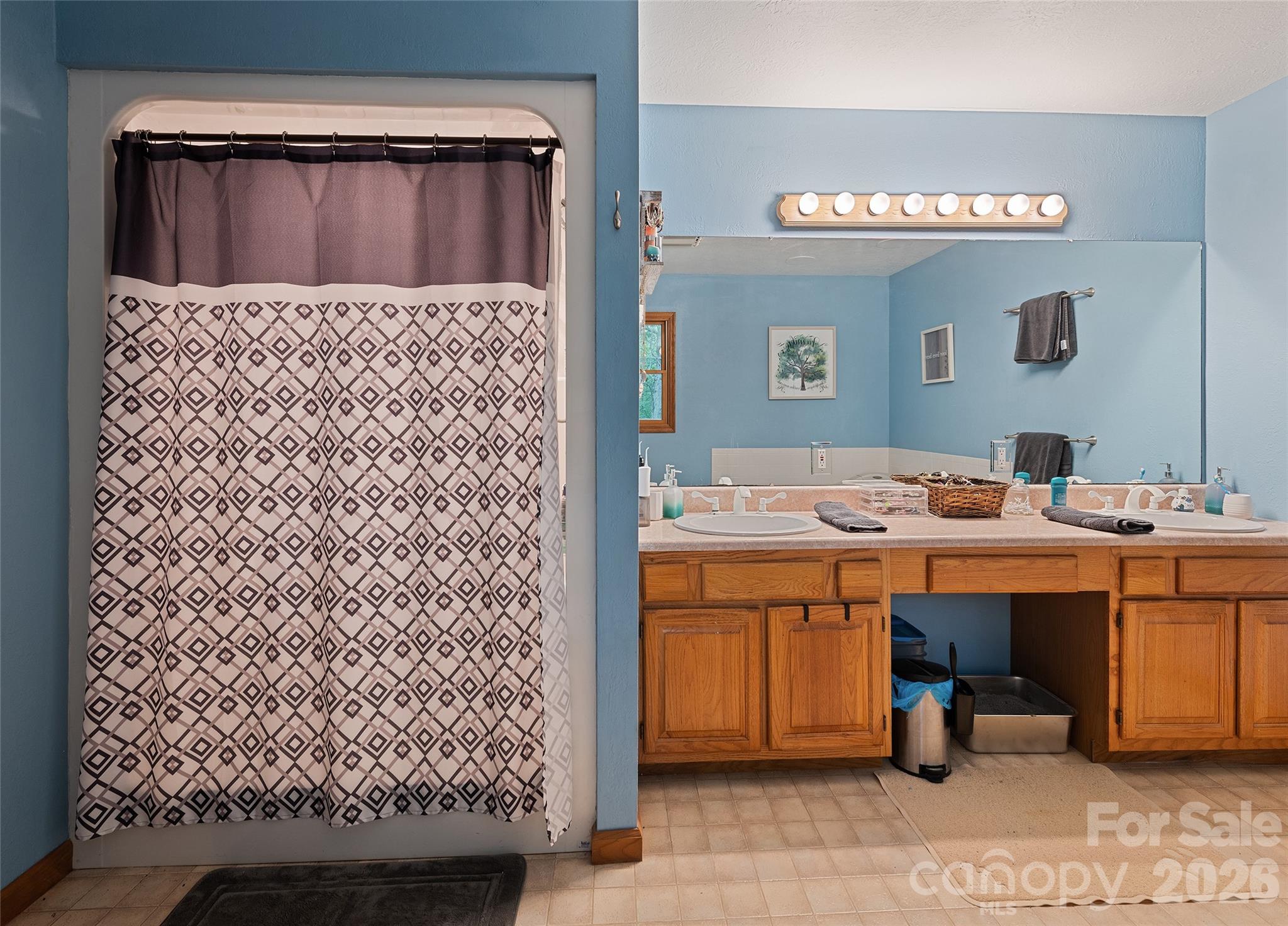 Primary Bath - 400 Sunset Heights, Canton