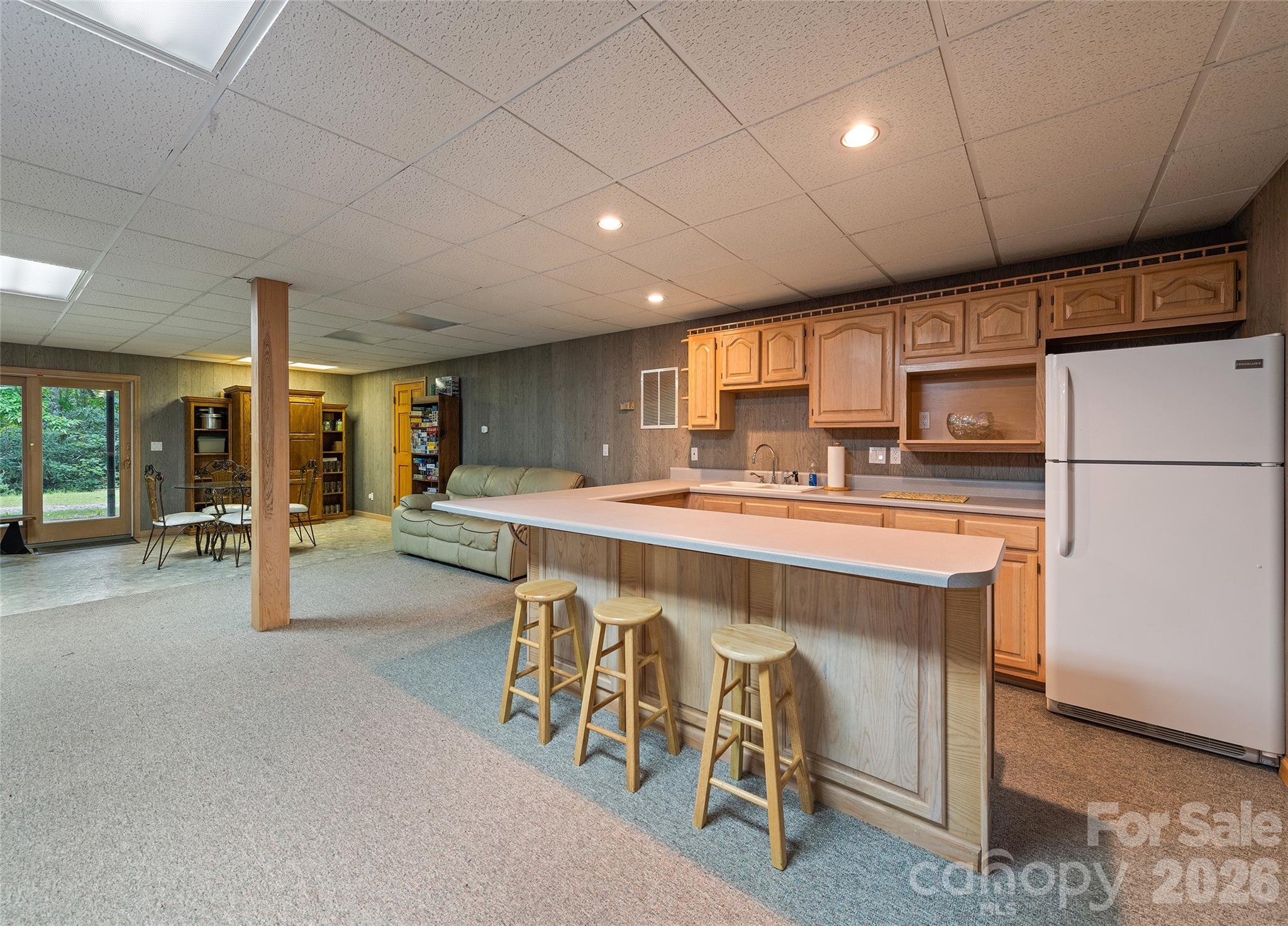 Entertainment Area - 400 Sunset Heights, Canton