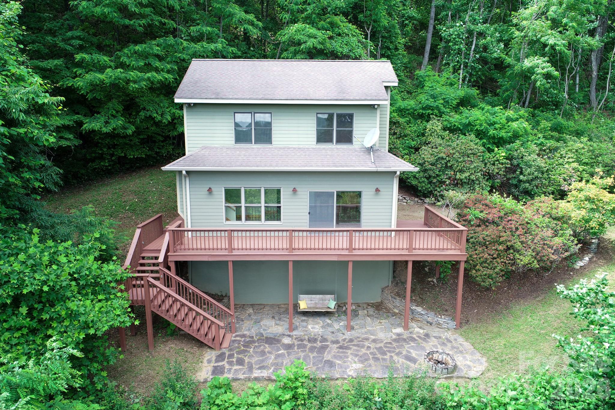 Single Family Residence at 1299 Pine Ridge Road, Burnsville, photo 4 of 26