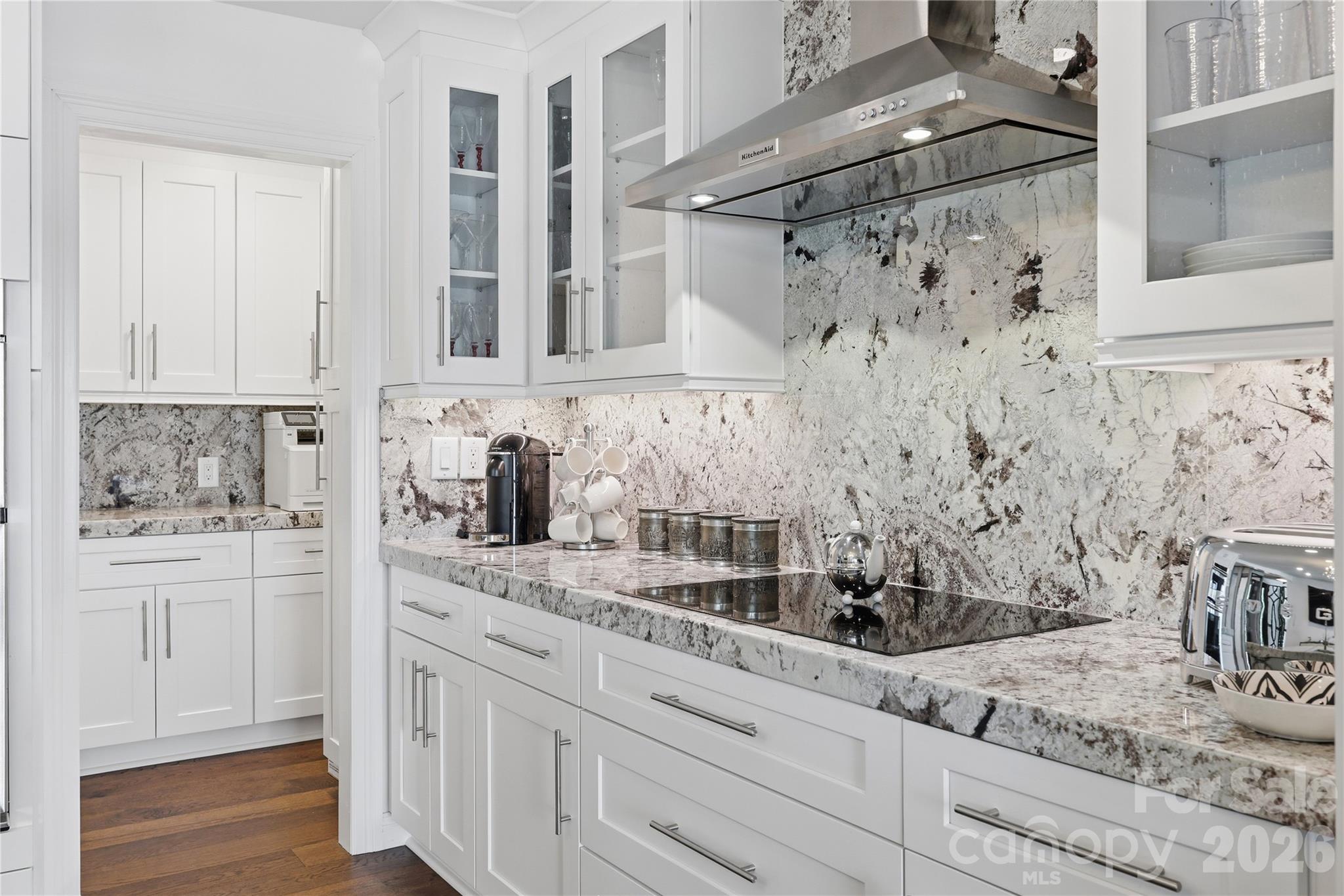 Chefs dream kitchen - 420 Skysail Road, Salisbury