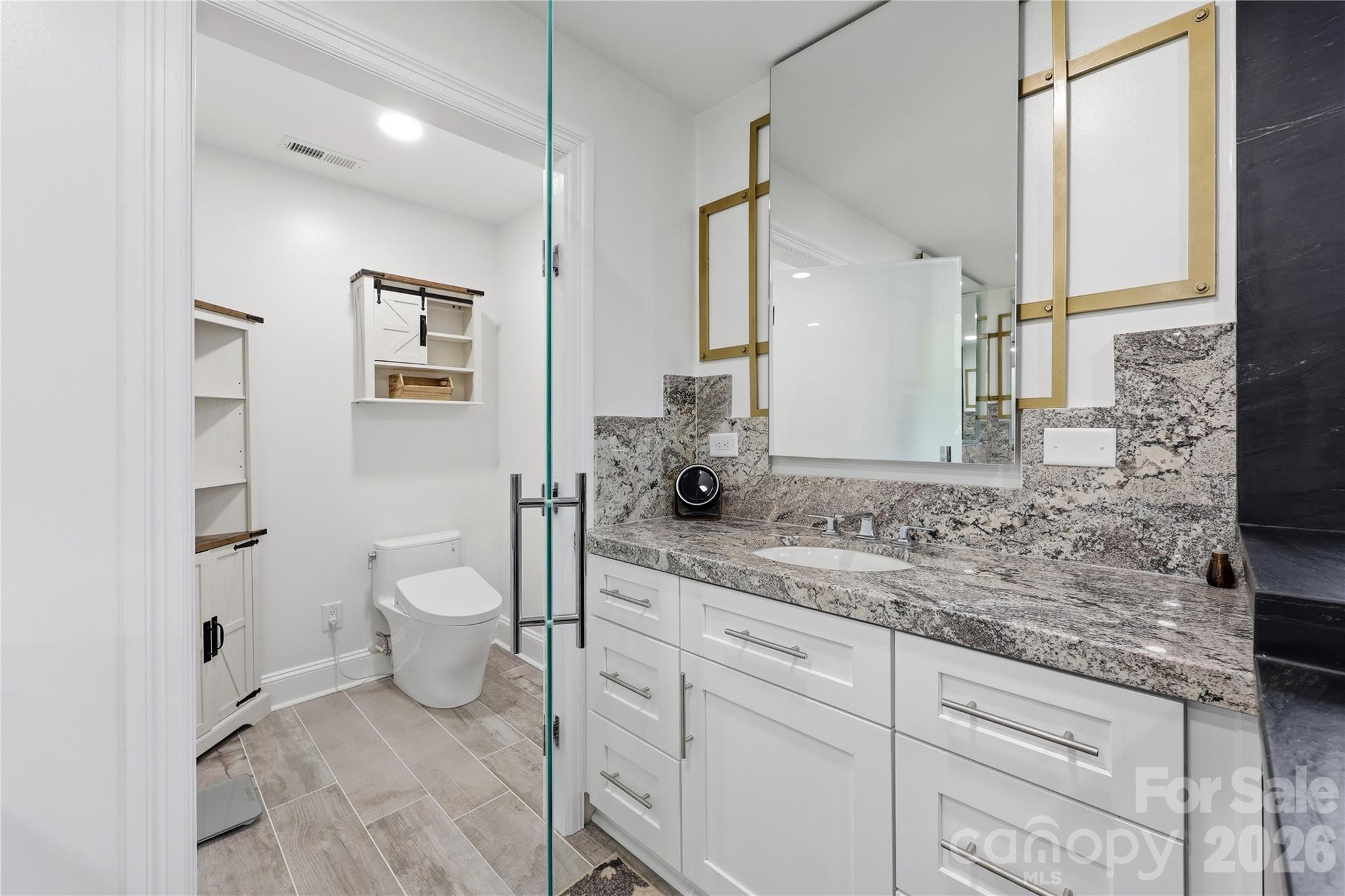 Water closet - 420 Skysail Road, Salisbury