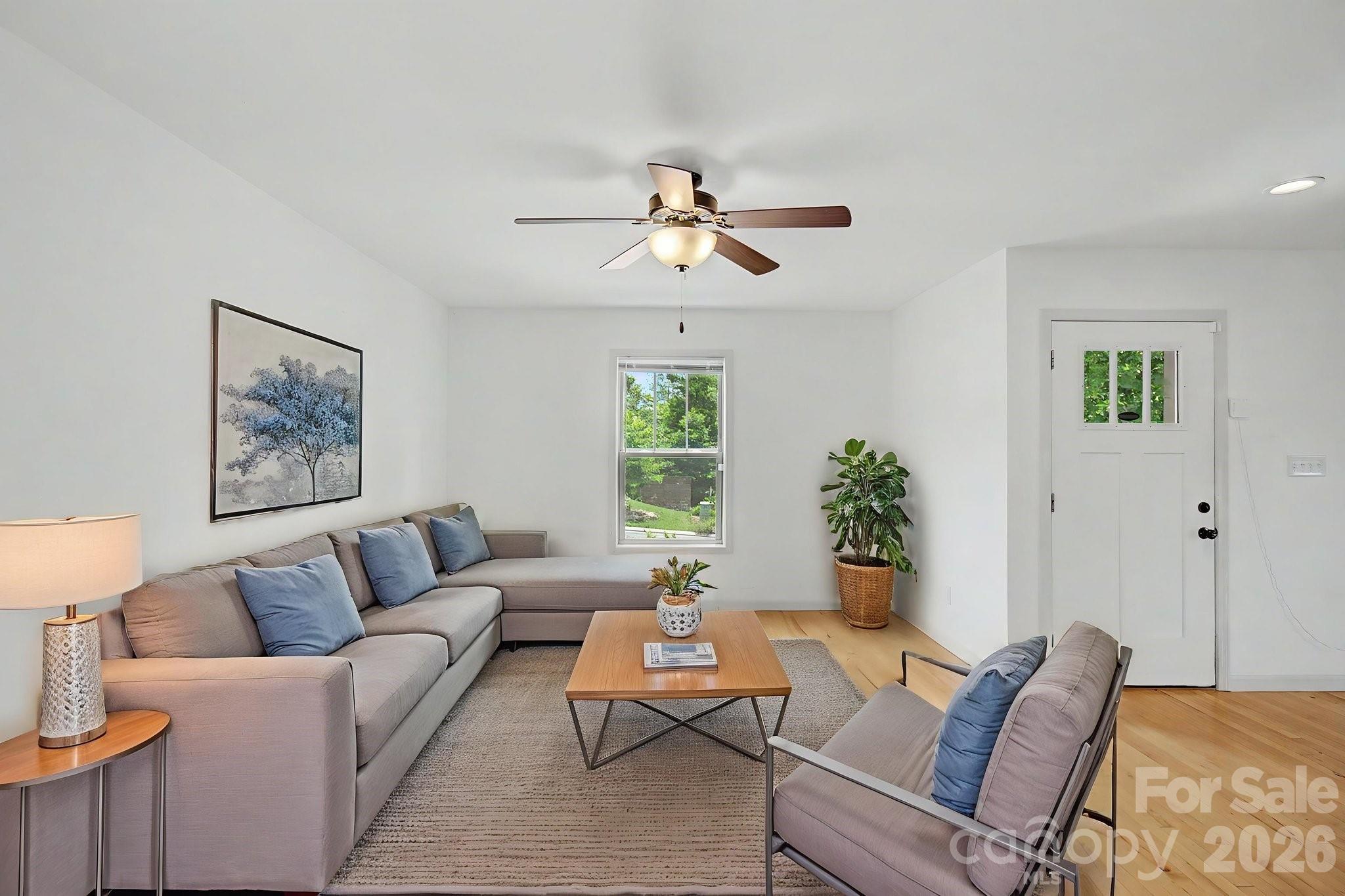 Single Family Residence at 31 Yarrow Meadow Road, Weaverville, photo 10 of 48